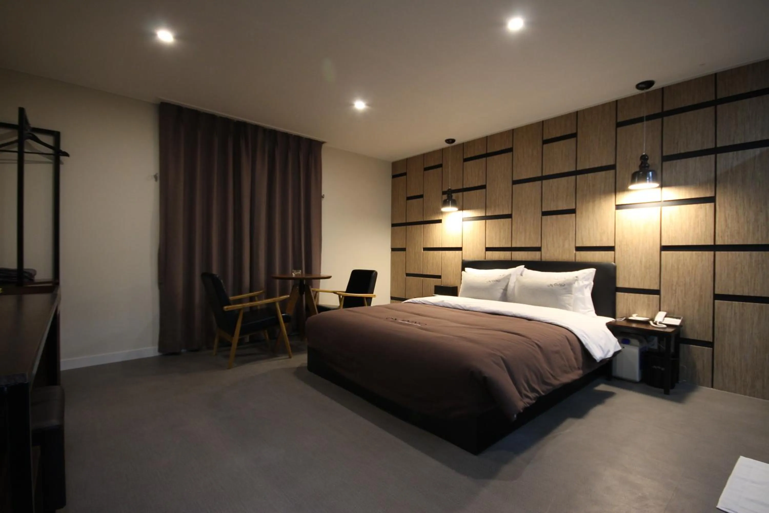 Bed in Busan Station Dino Hotel