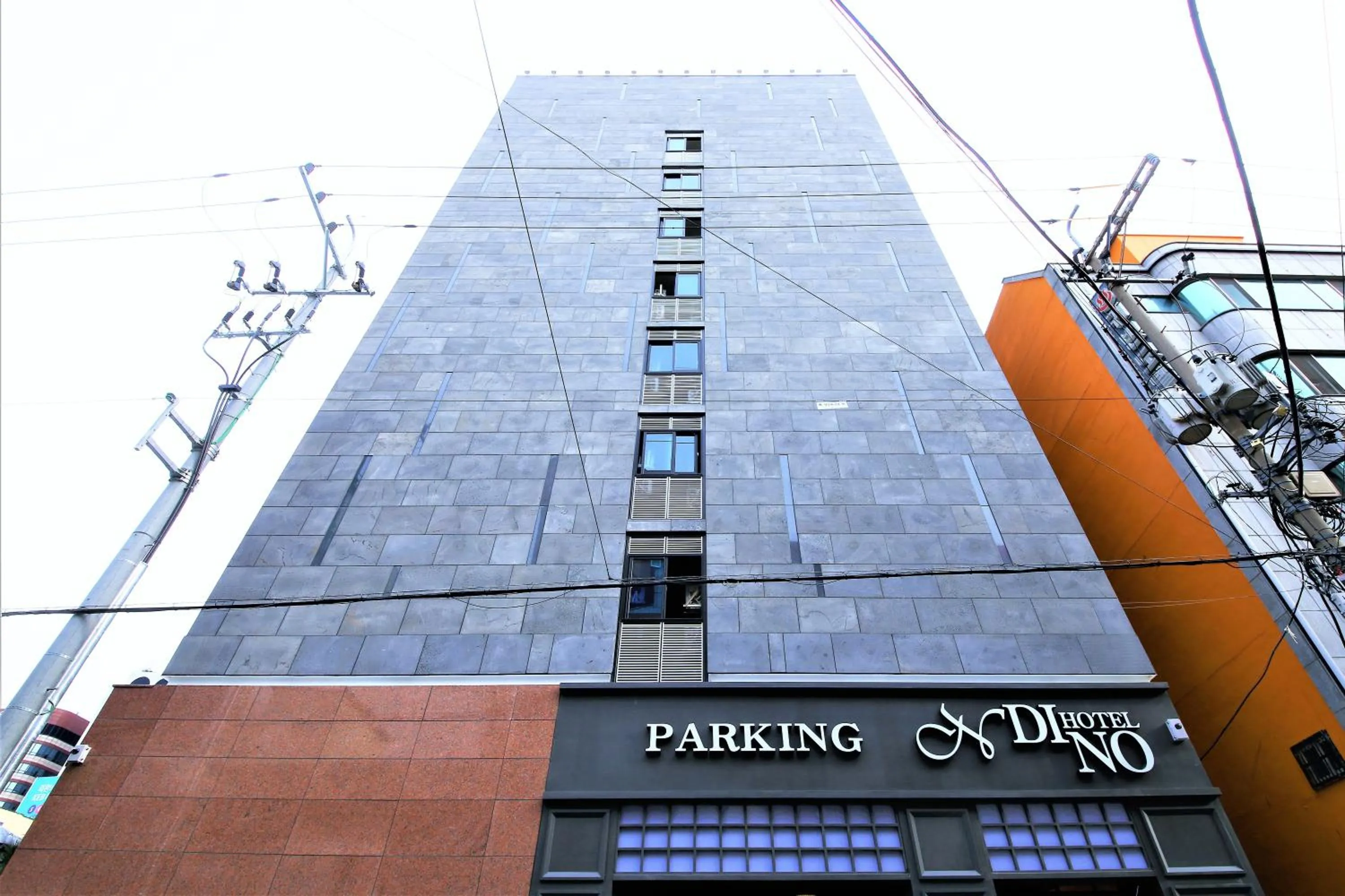 Property building in Busan Station Dino Hotel