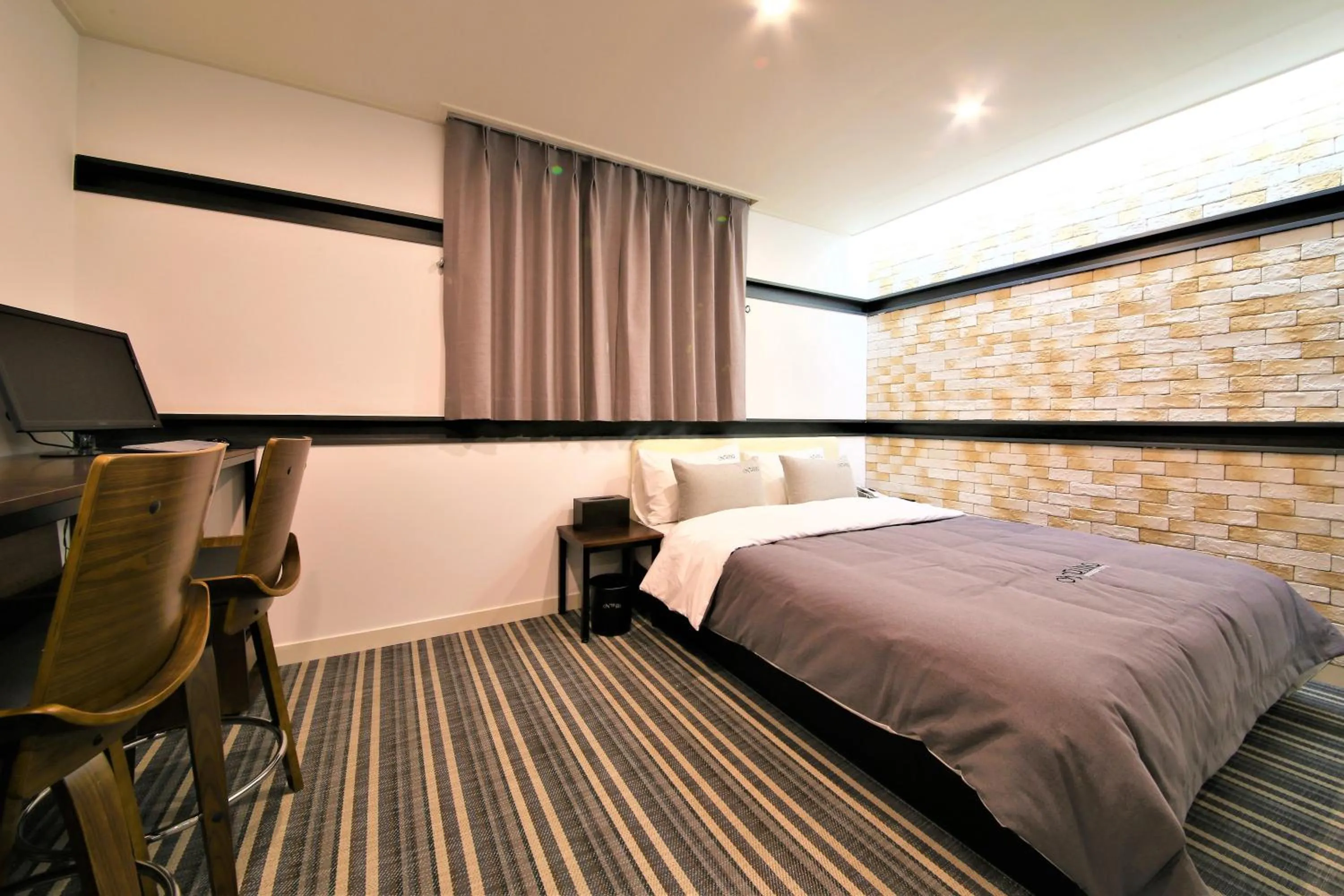 Bed in Busan Station Dino Hotel