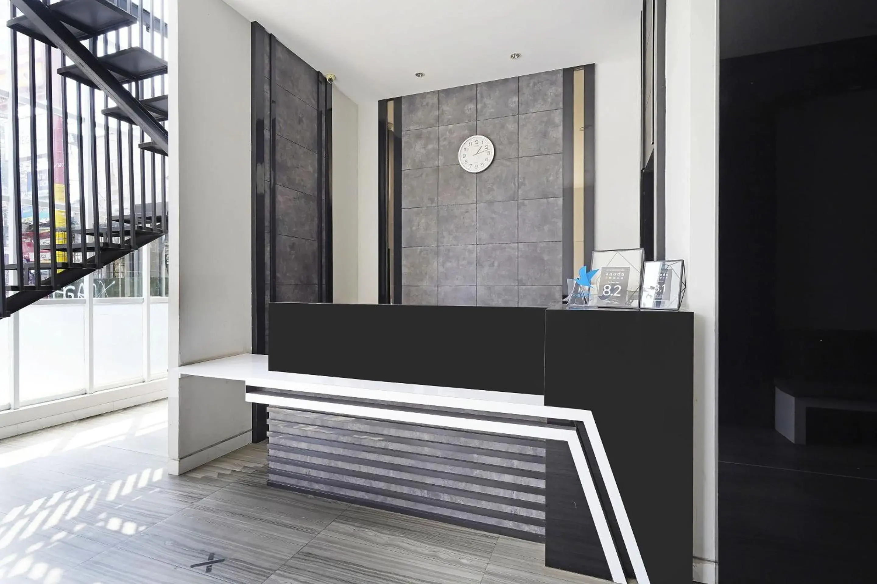 Lobby or reception in Collection O Dago Near Taman Hutan Raya Formerly Regia Dago Lobby or reception in Collection O Dago Near Taman Hutan Raya Formerly Regia Dago