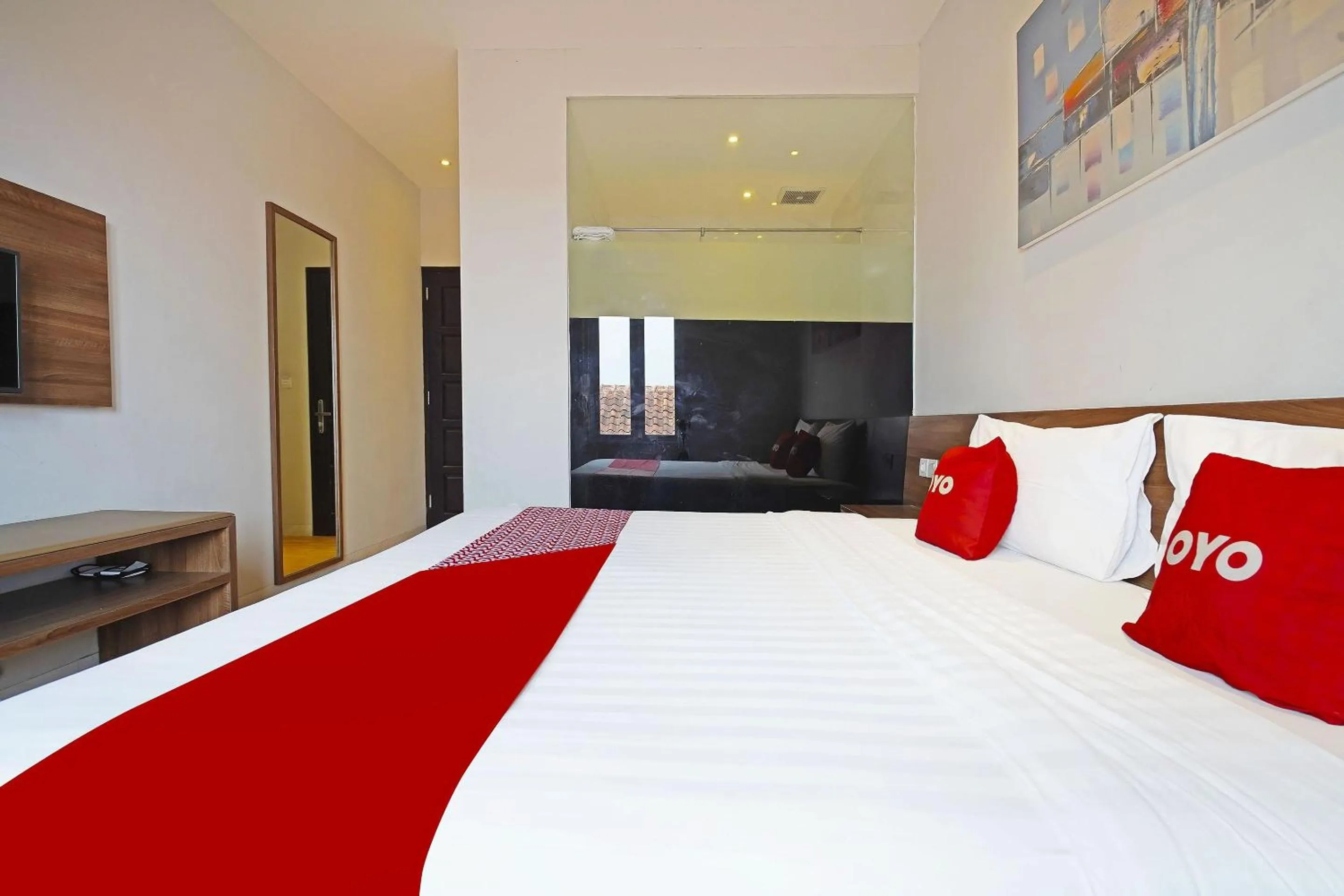 Bedroom, Bed in Collection O Dago Near Taman Hutan Raya Formerly Regia Dago