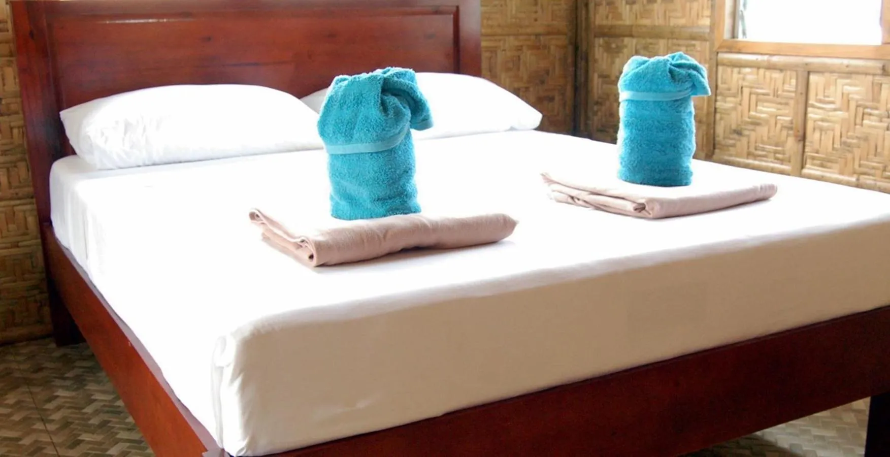 Decorative detail, Bed in Island Tiki Paradise Resort