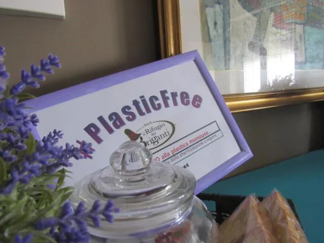 Text overlay in Il Rifugio dei Briganti