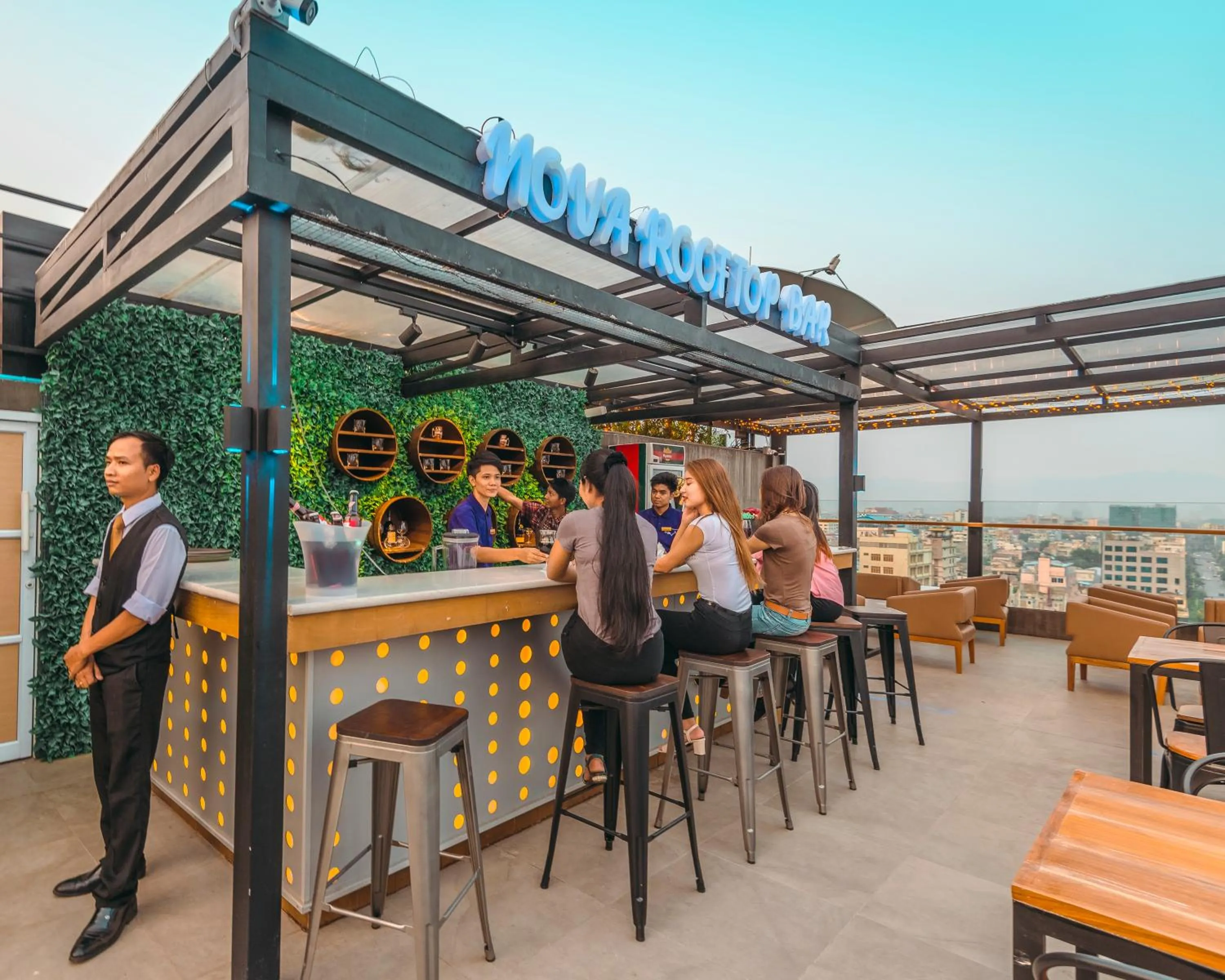 Lounge or bar in The Hotel Nova