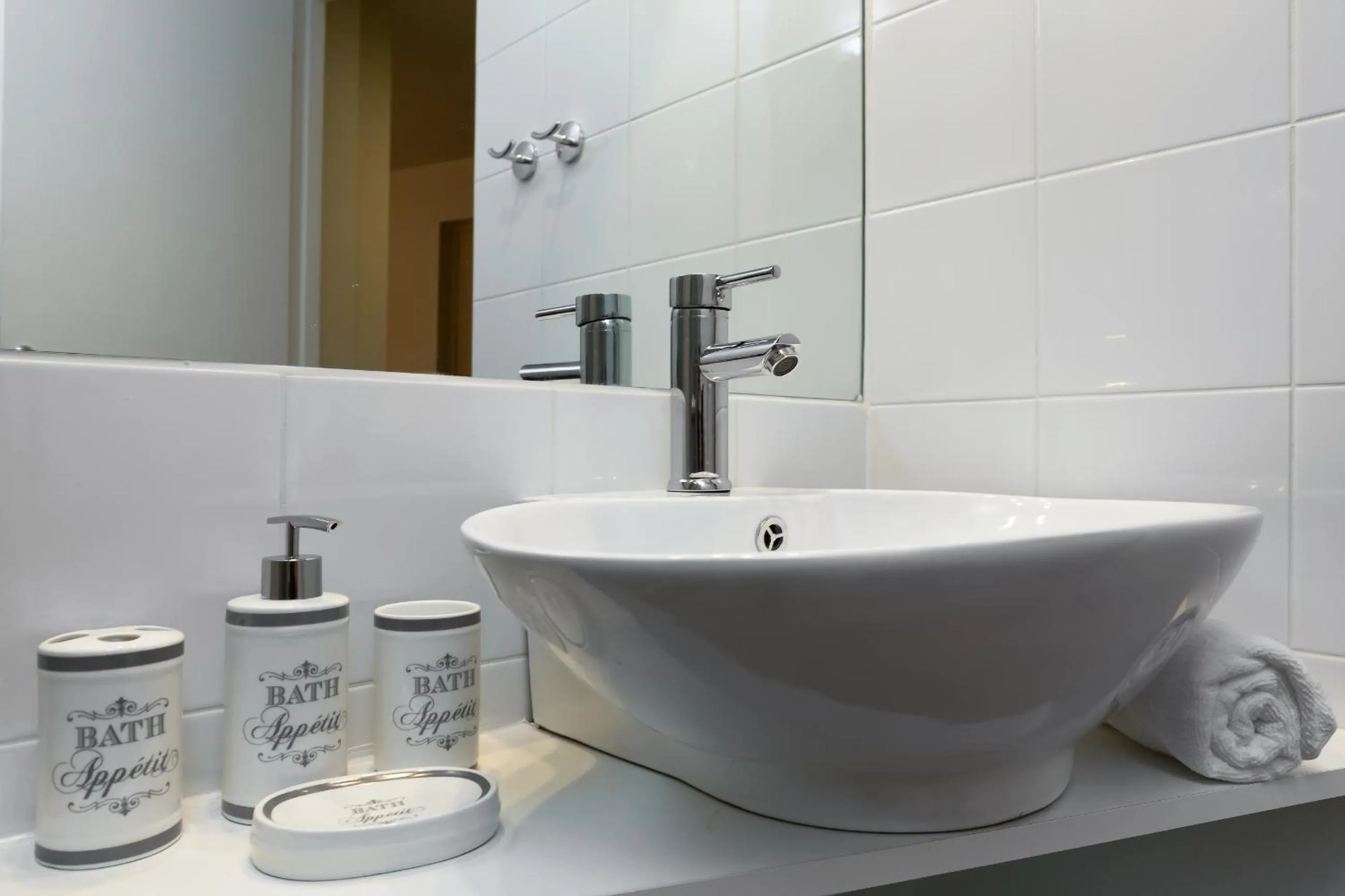Bathroom in Vintage Apartment in the Heart of Plaka