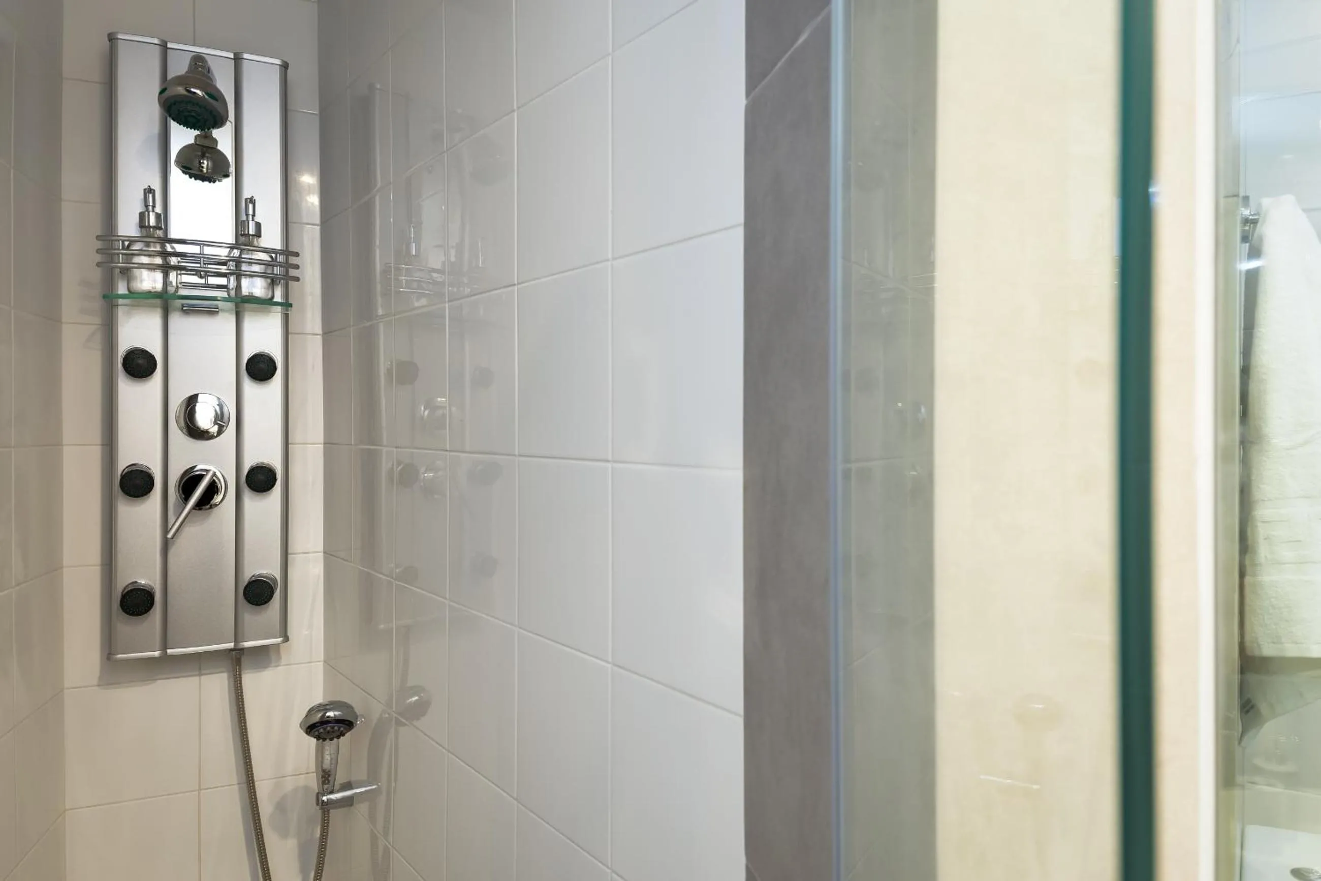 Bathroom in Vintage Apartment in the Heart of Plaka