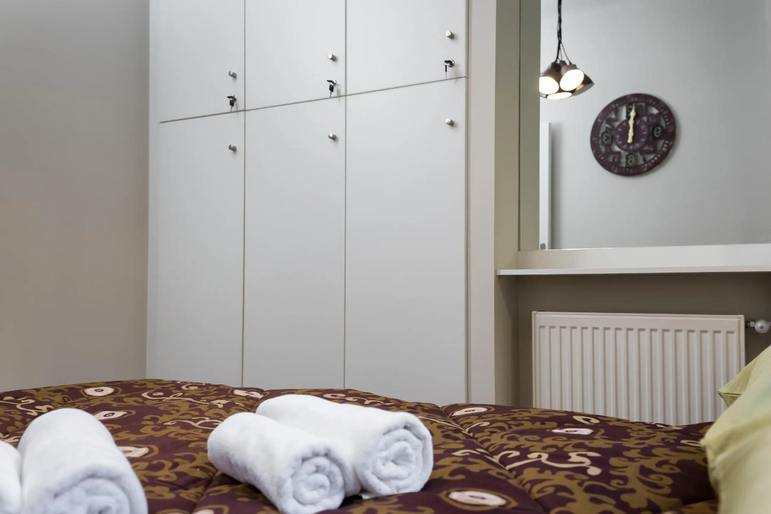 Bed in Vintage Apartment in the Heart of Plaka
