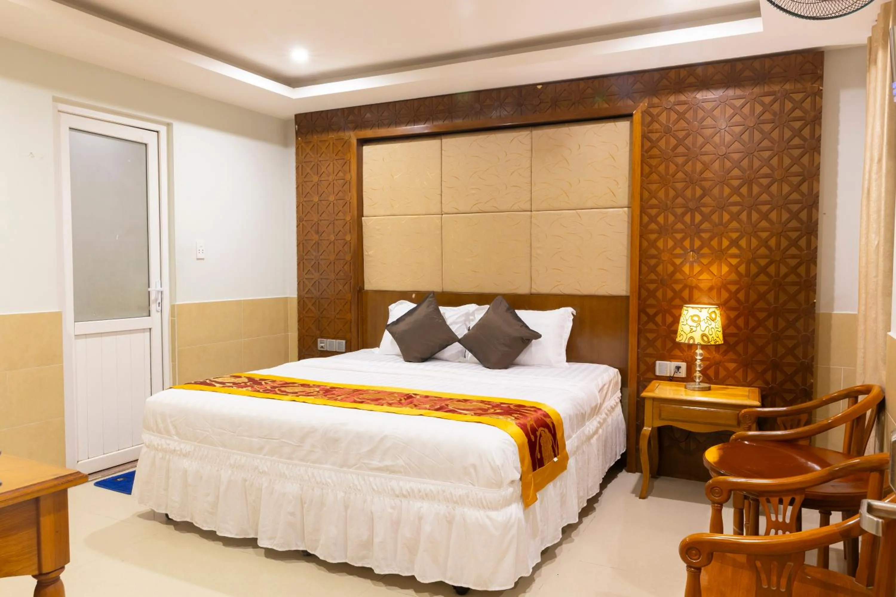 Bed in Hoang Anh Star Boutique Hotel