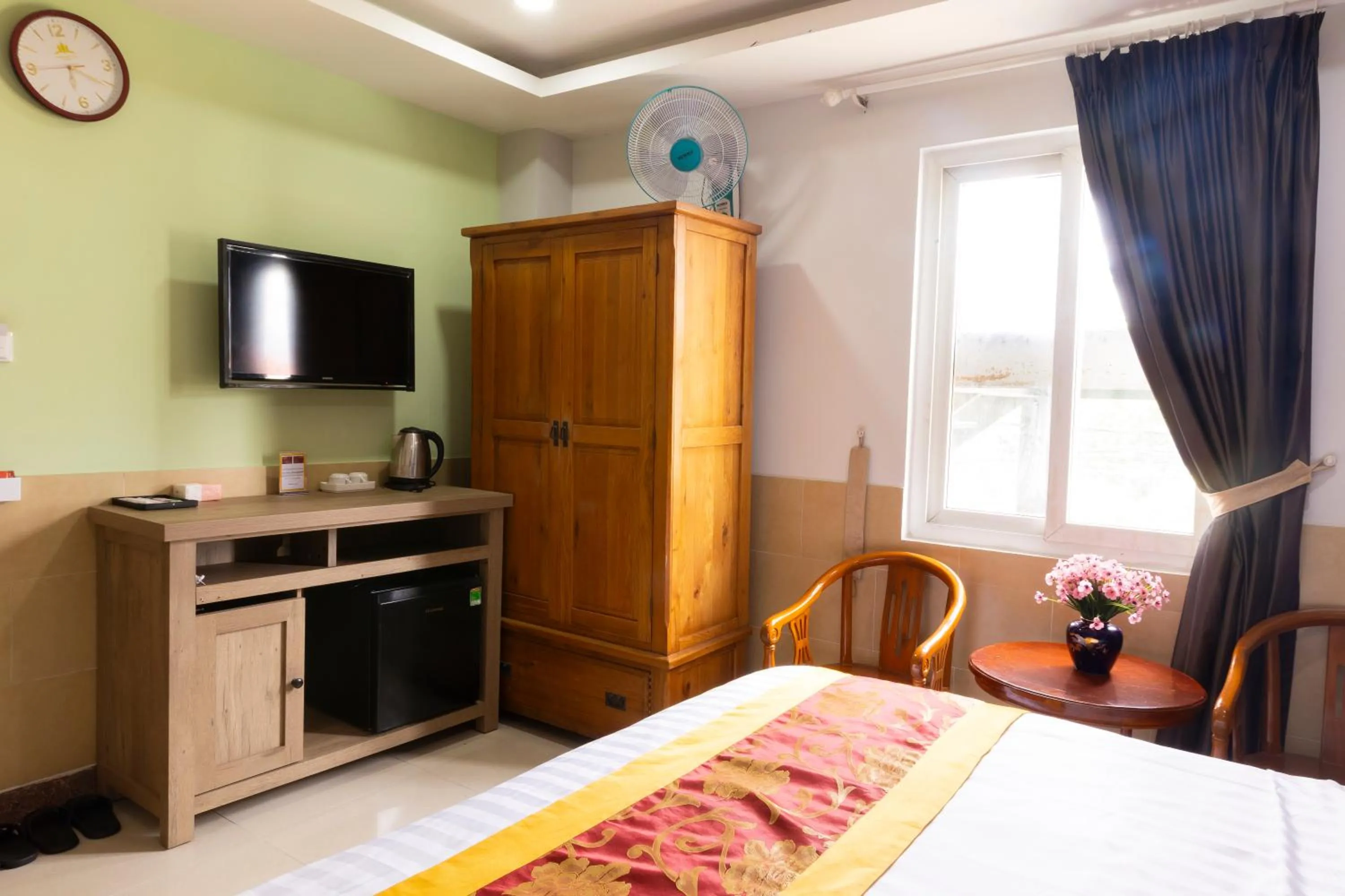 Bed in Hoang Anh Star Boutique Hotel