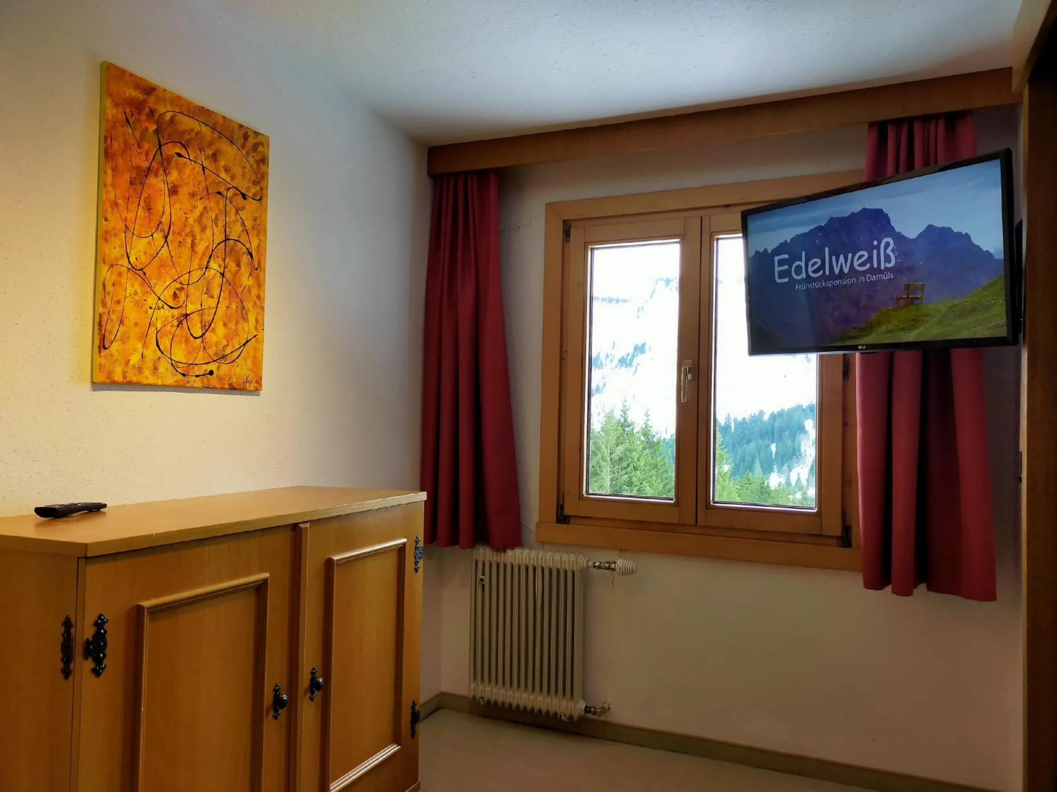 Bedroom in Pension Edelweiss