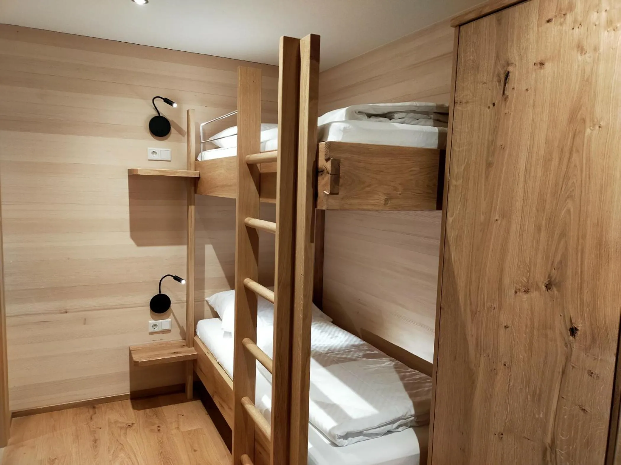 Bedroom, Bed in Pension Edelweiss