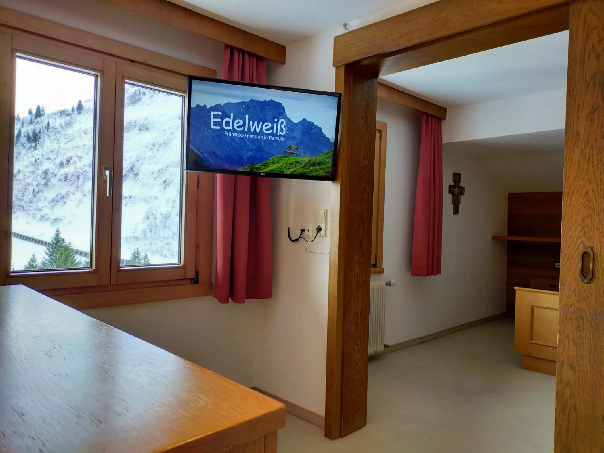 Bedroom in Pension Edelweiss