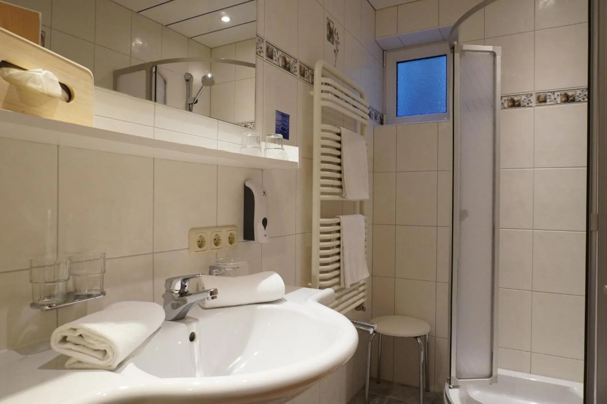 Bathroom in Pension Edelweiss