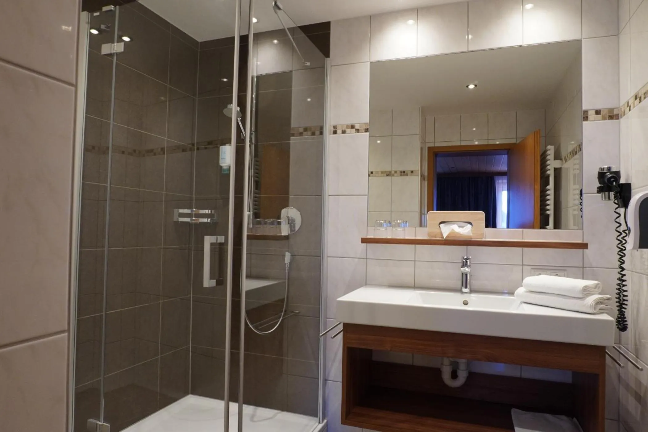Bathroom in Pension Edelweiss