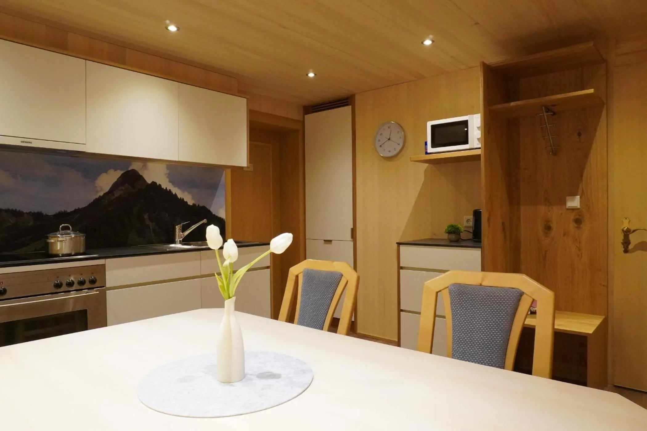 Kitchen or kitchenette in Pension Edelweiss