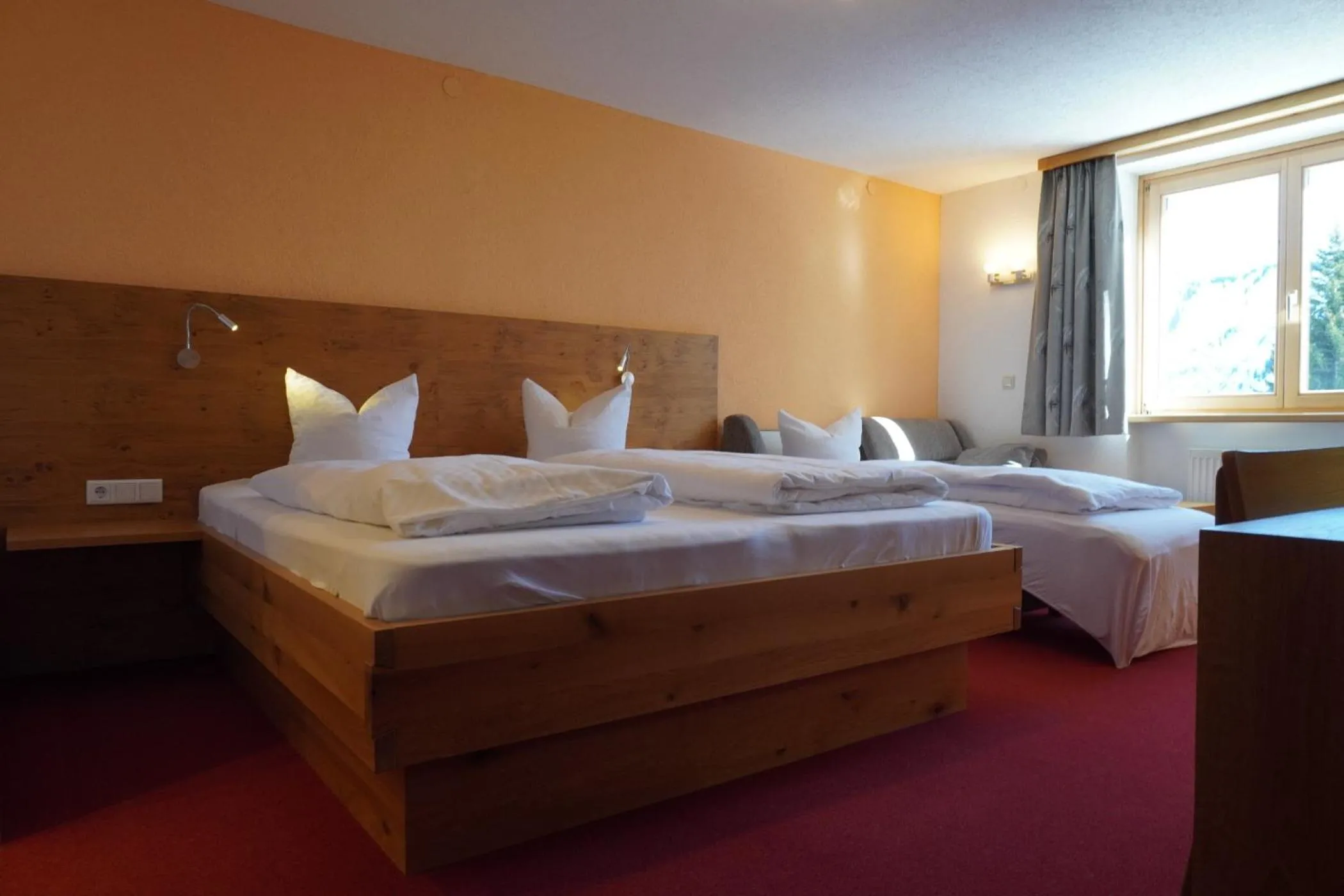 Bedroom, Bed in Pension Edelweiss