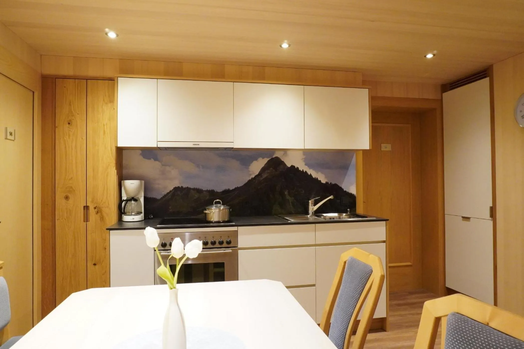 Kitchen or kitchenette in Pension Edelweiss