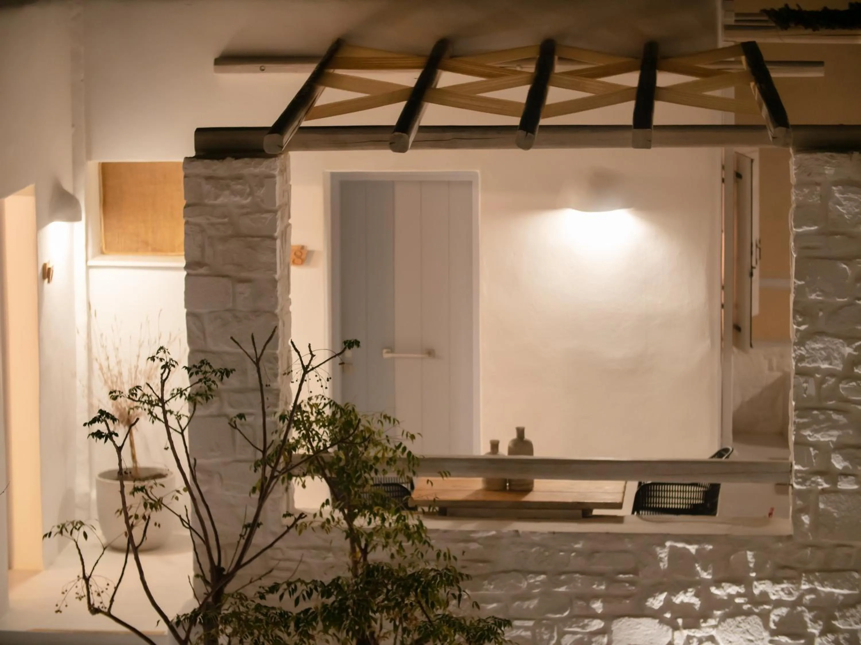 8 Keys Residence