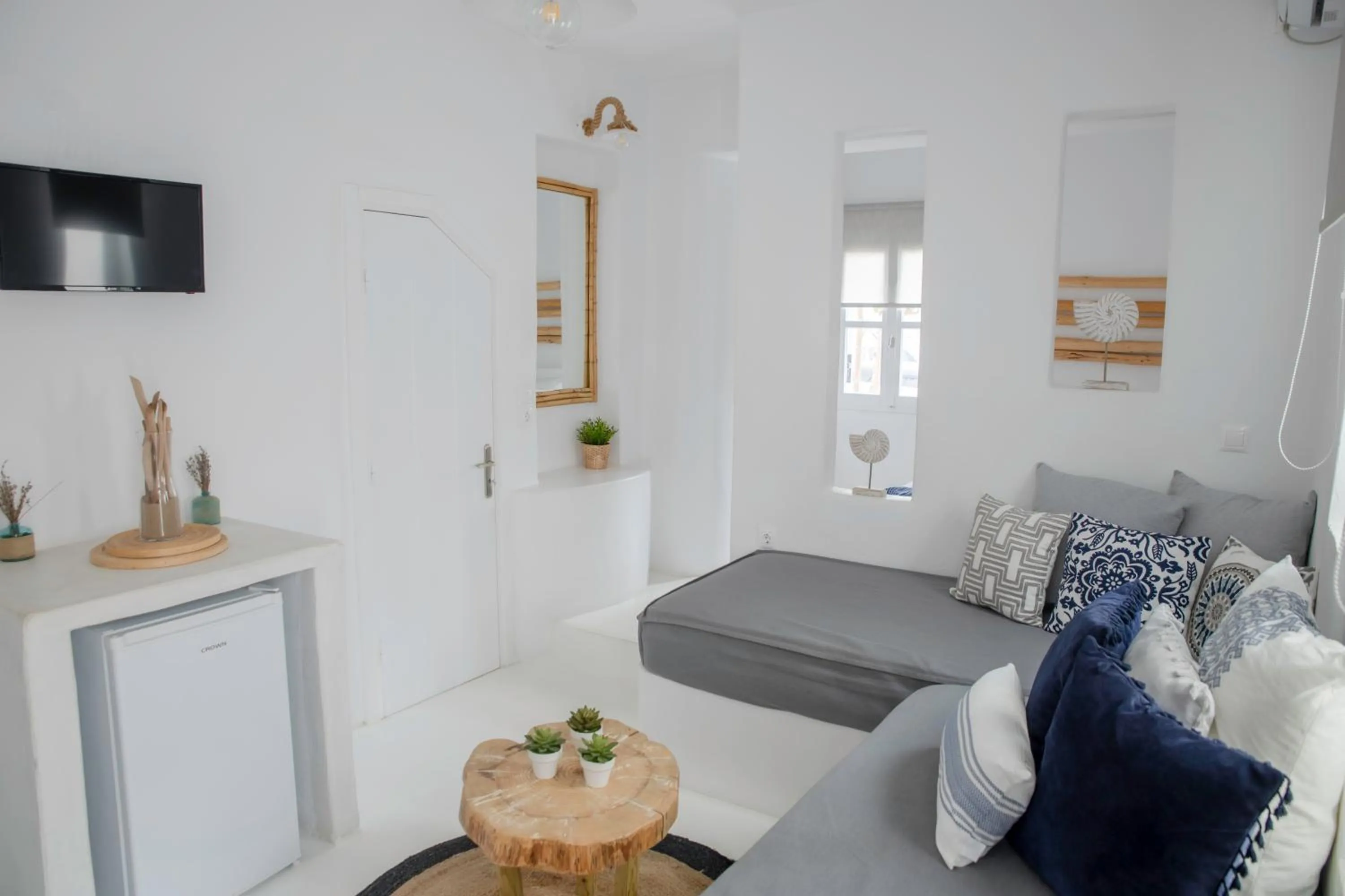 8 Keys Residence