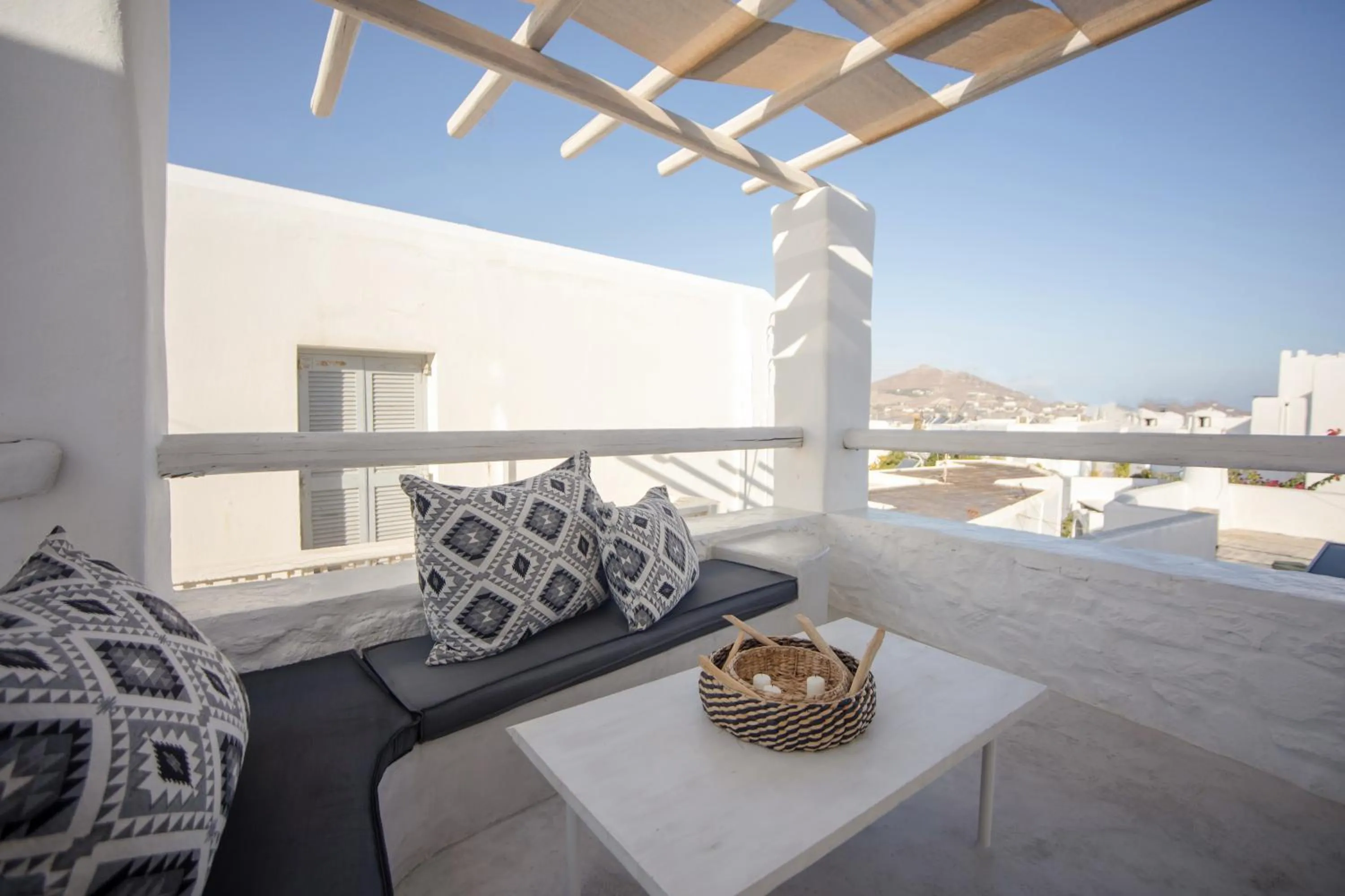 8 Keys Residence