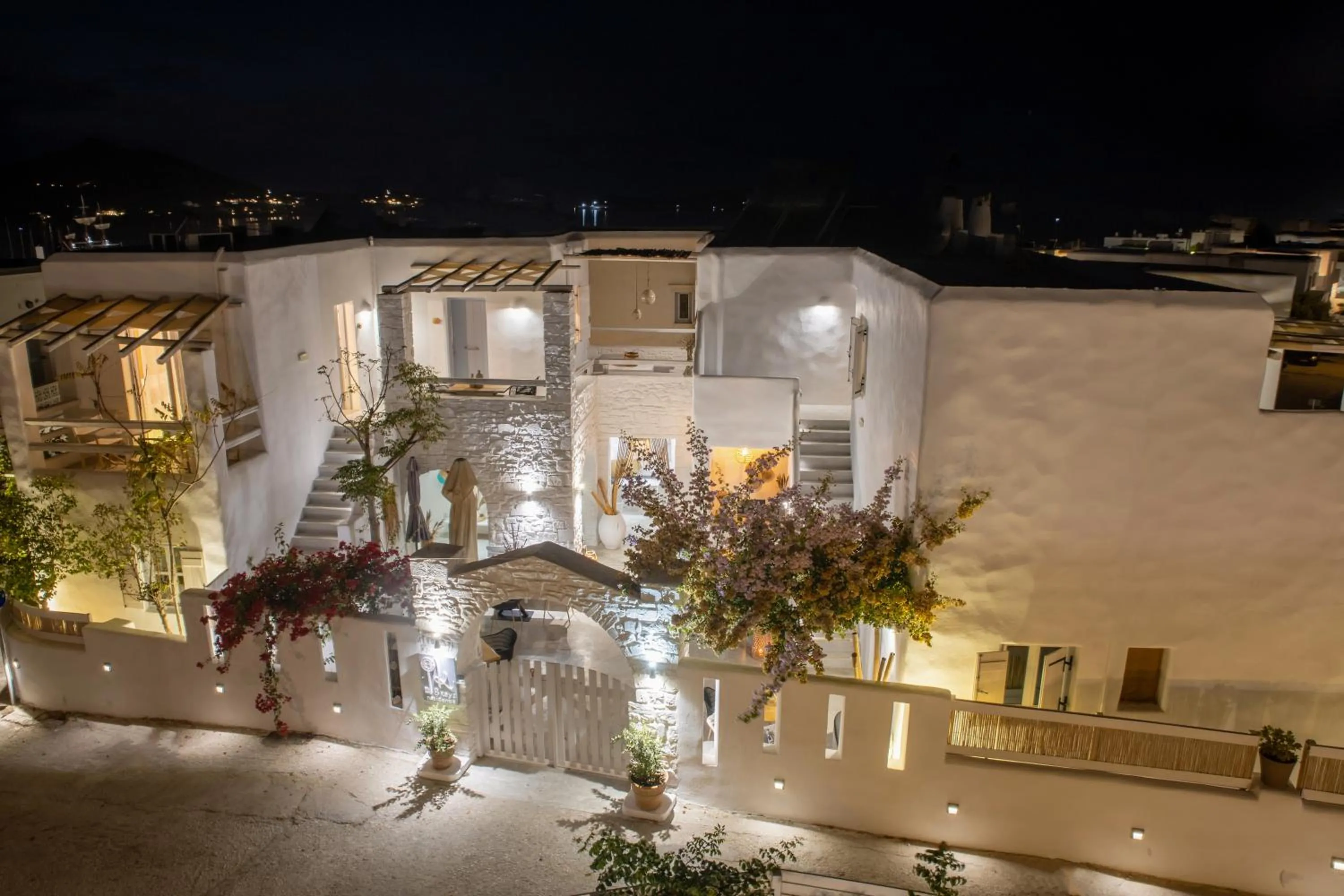 8 Keys Residence