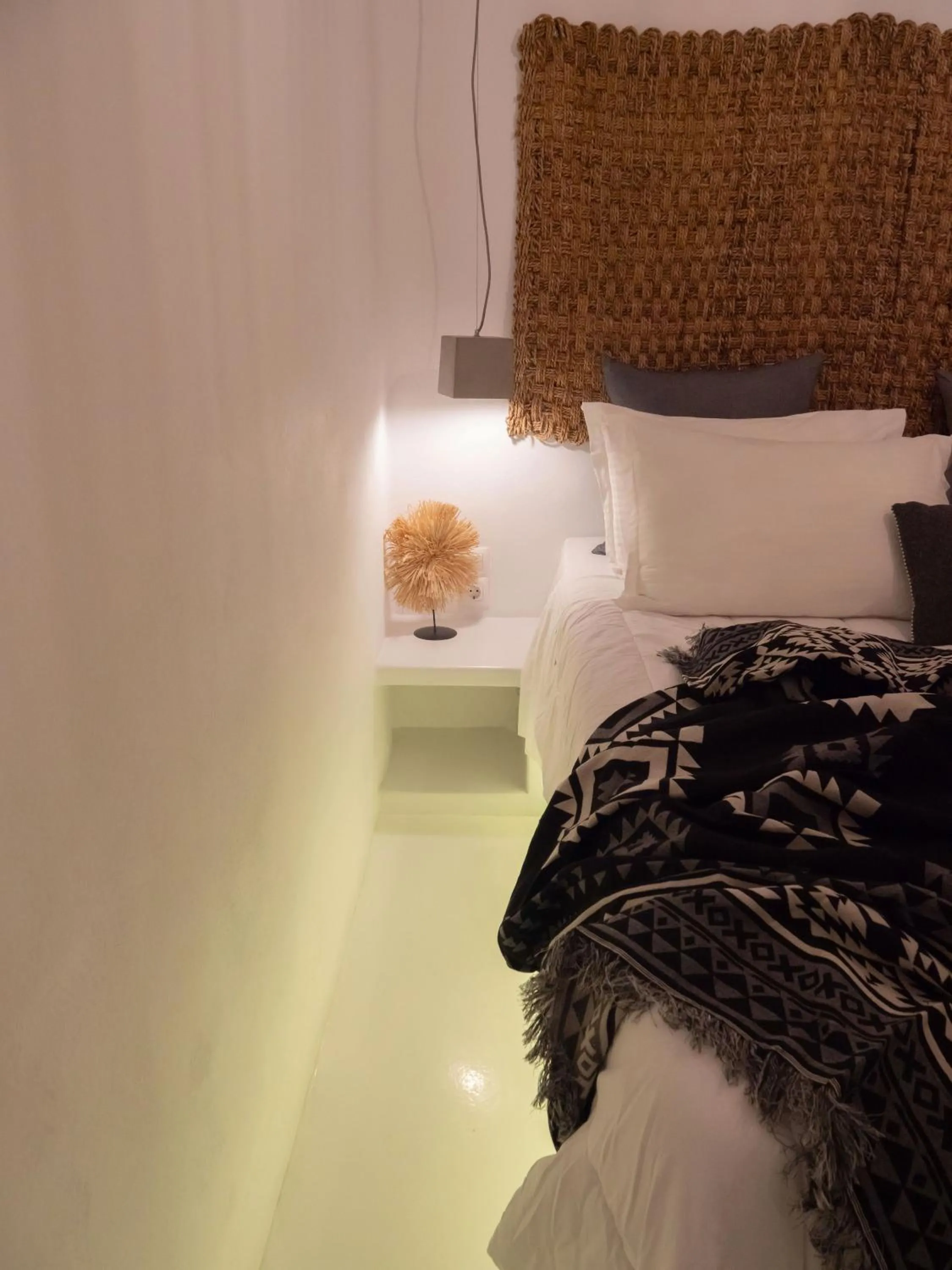 Bed in 8 Keys Residence