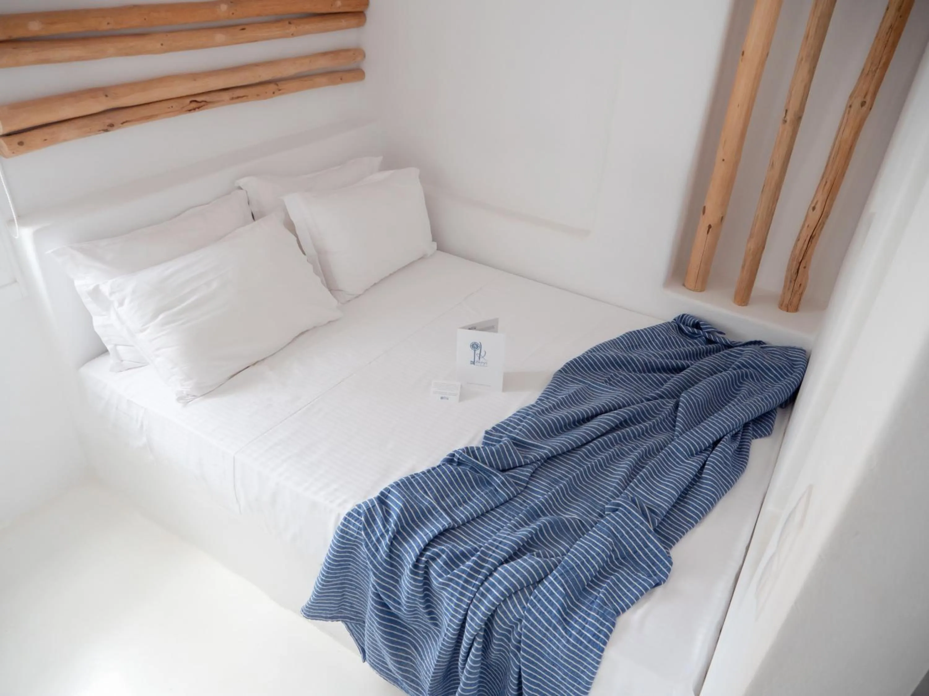 Bed in 8 Keys Residence