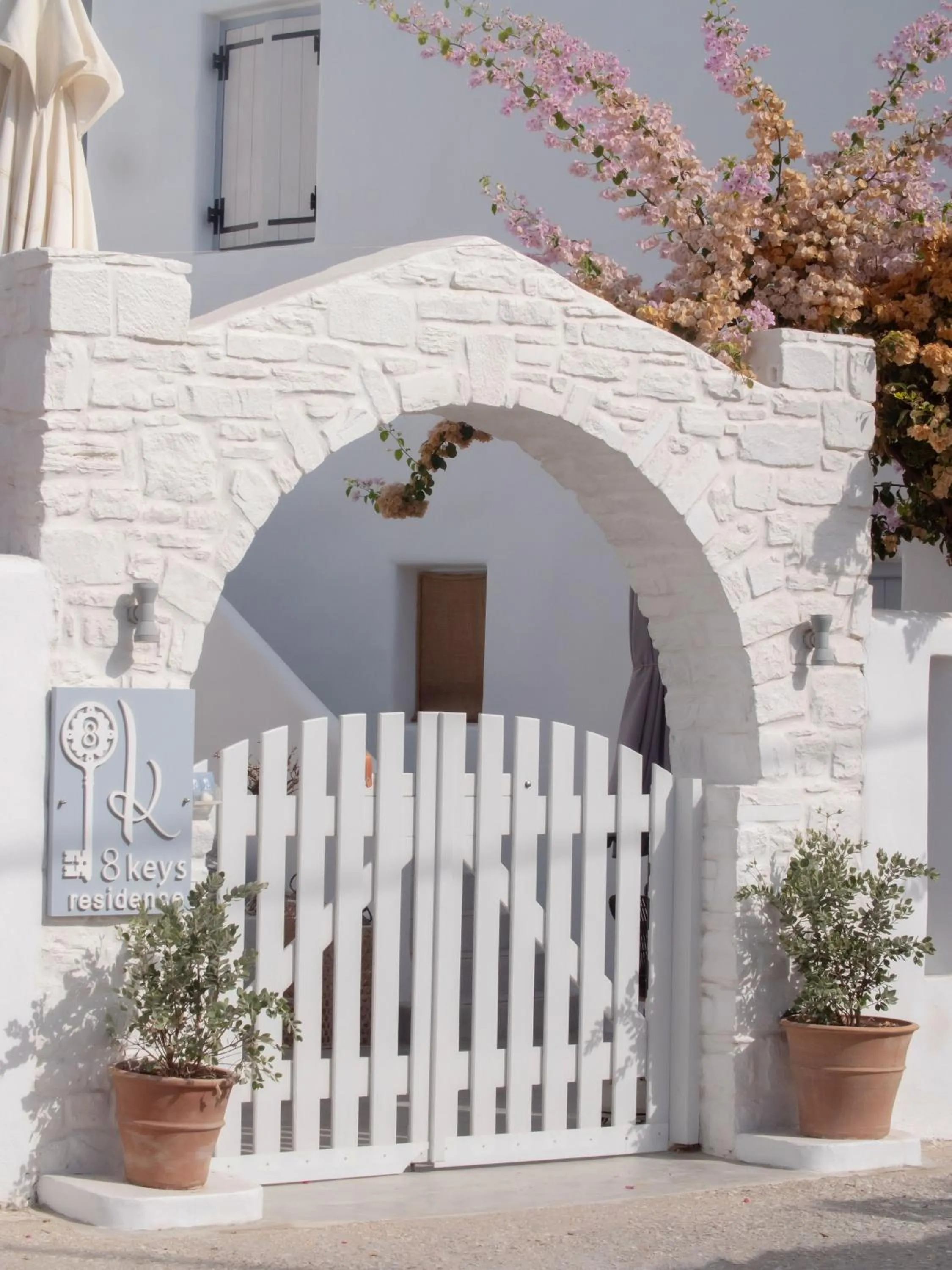 8 Keys Residence