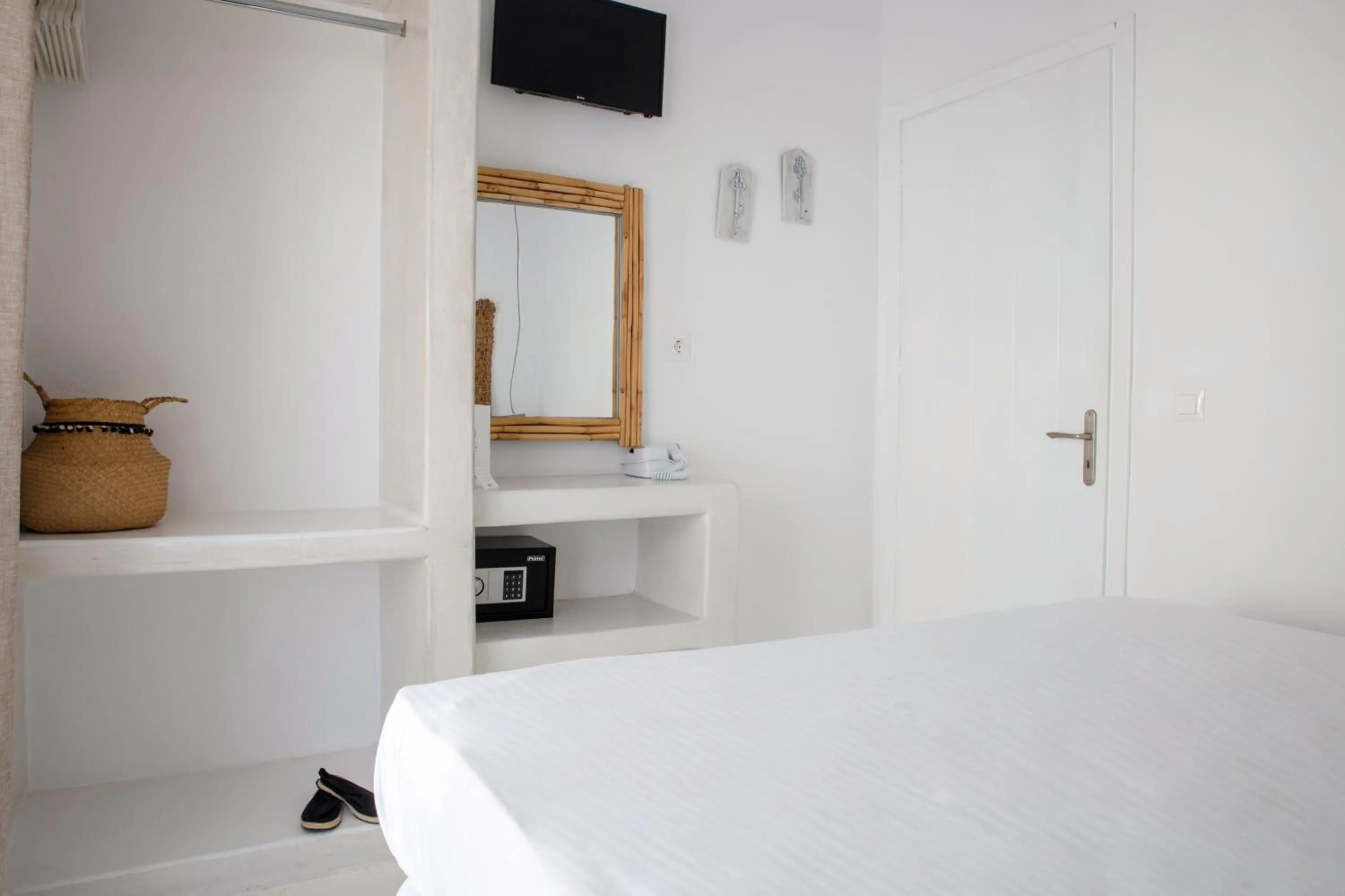 Bed in 8 Keys Residence