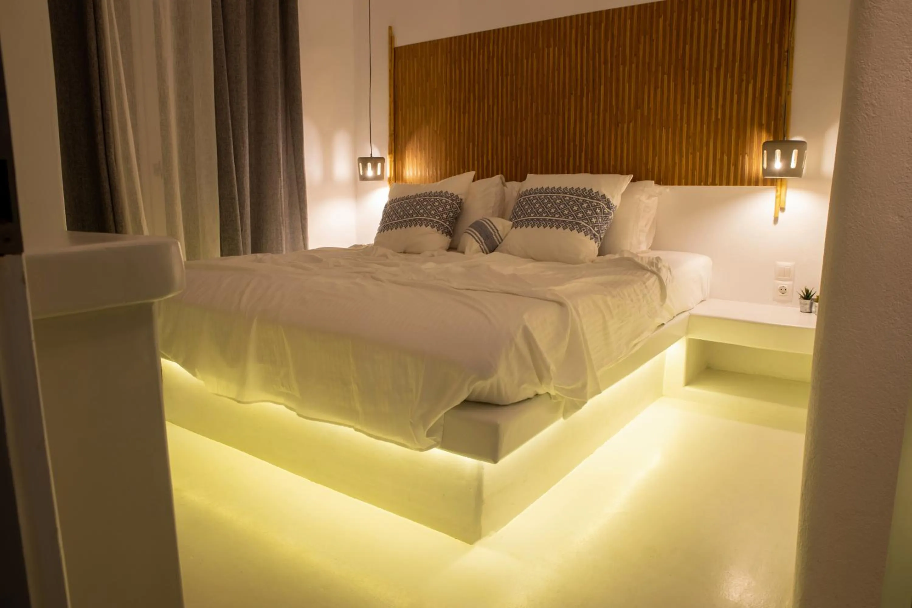Bed in 8 Keys Residence