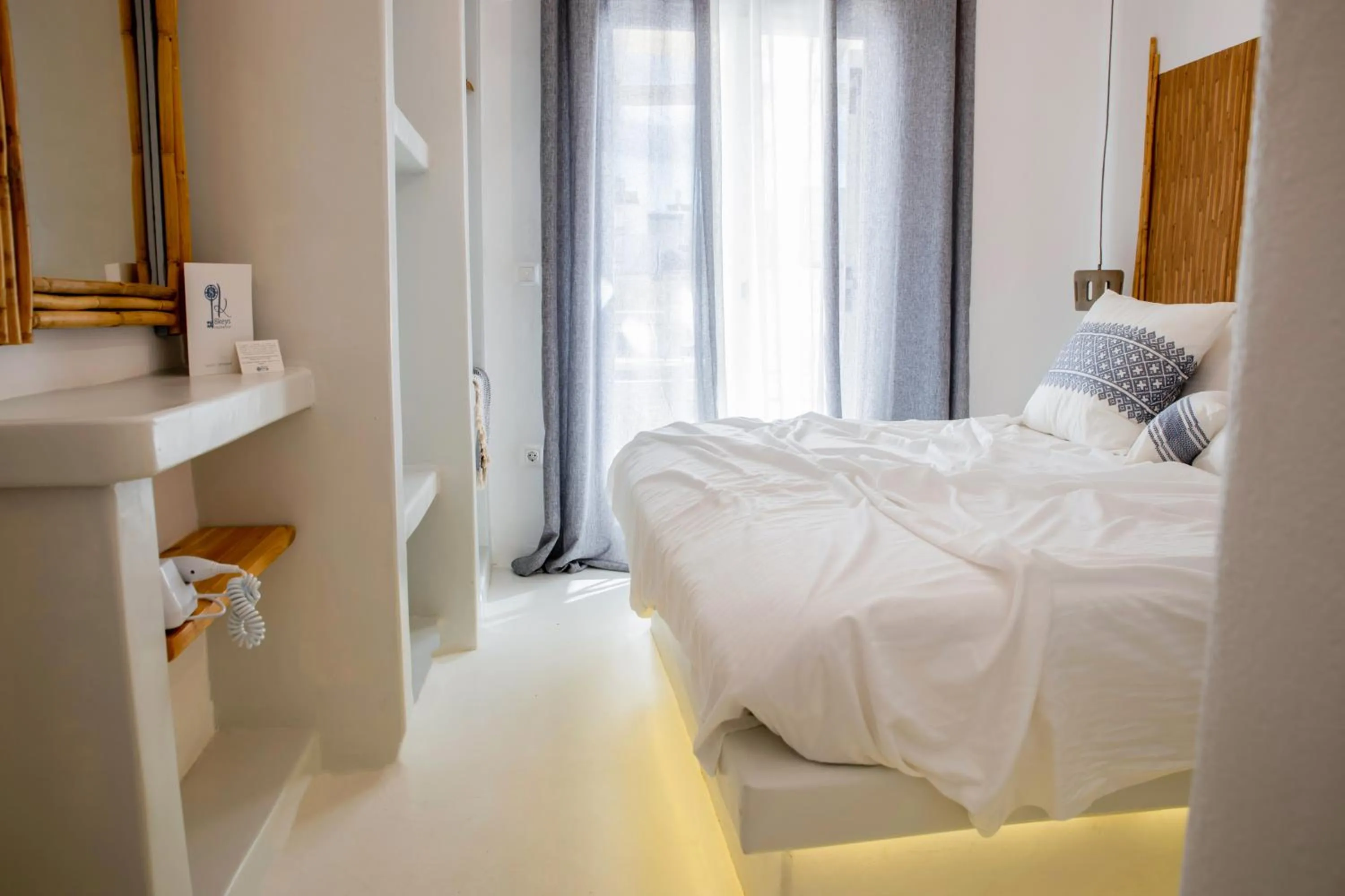 Bed in 8 Keys Residence