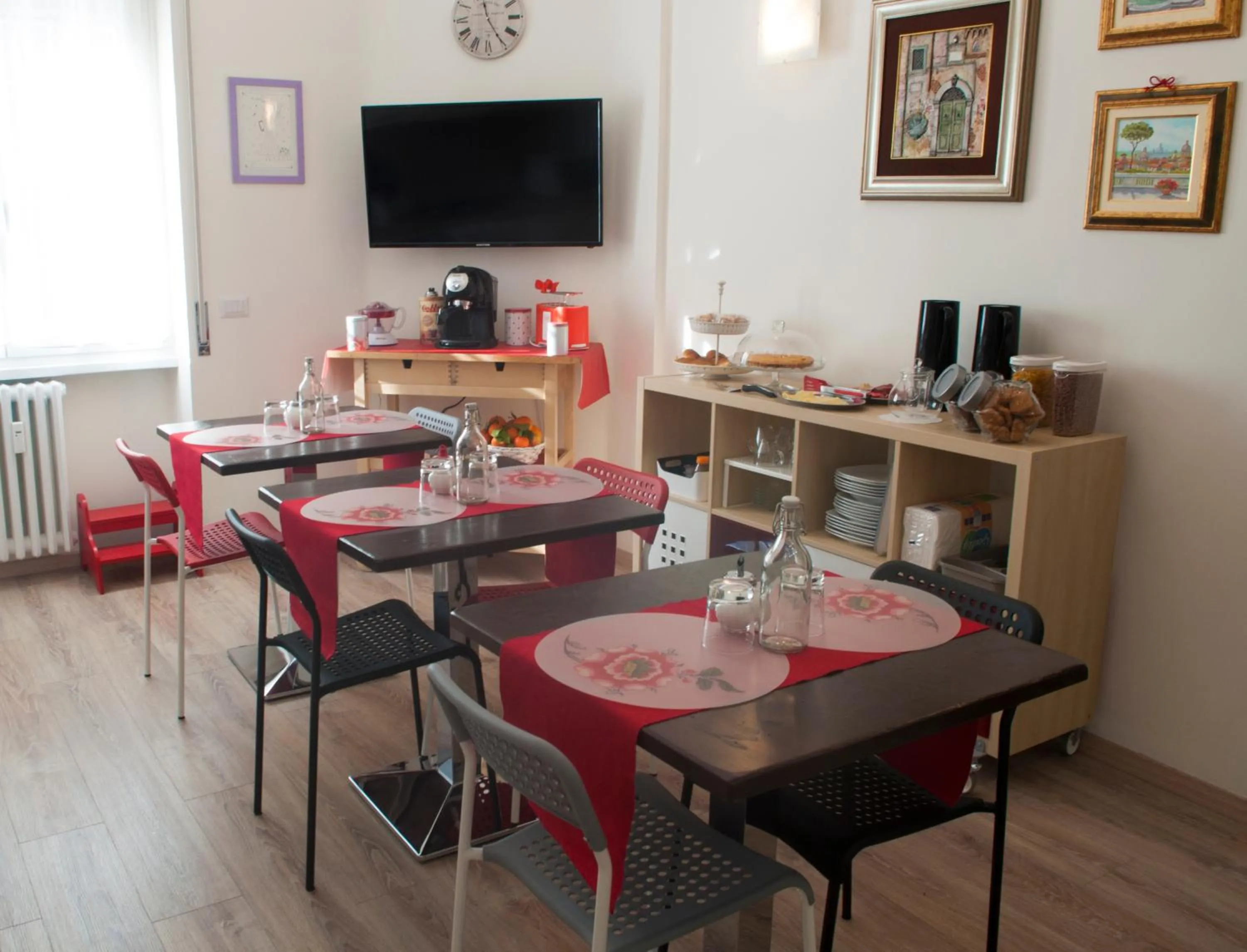 Communal lounge/ TV room in A Casa di Benny