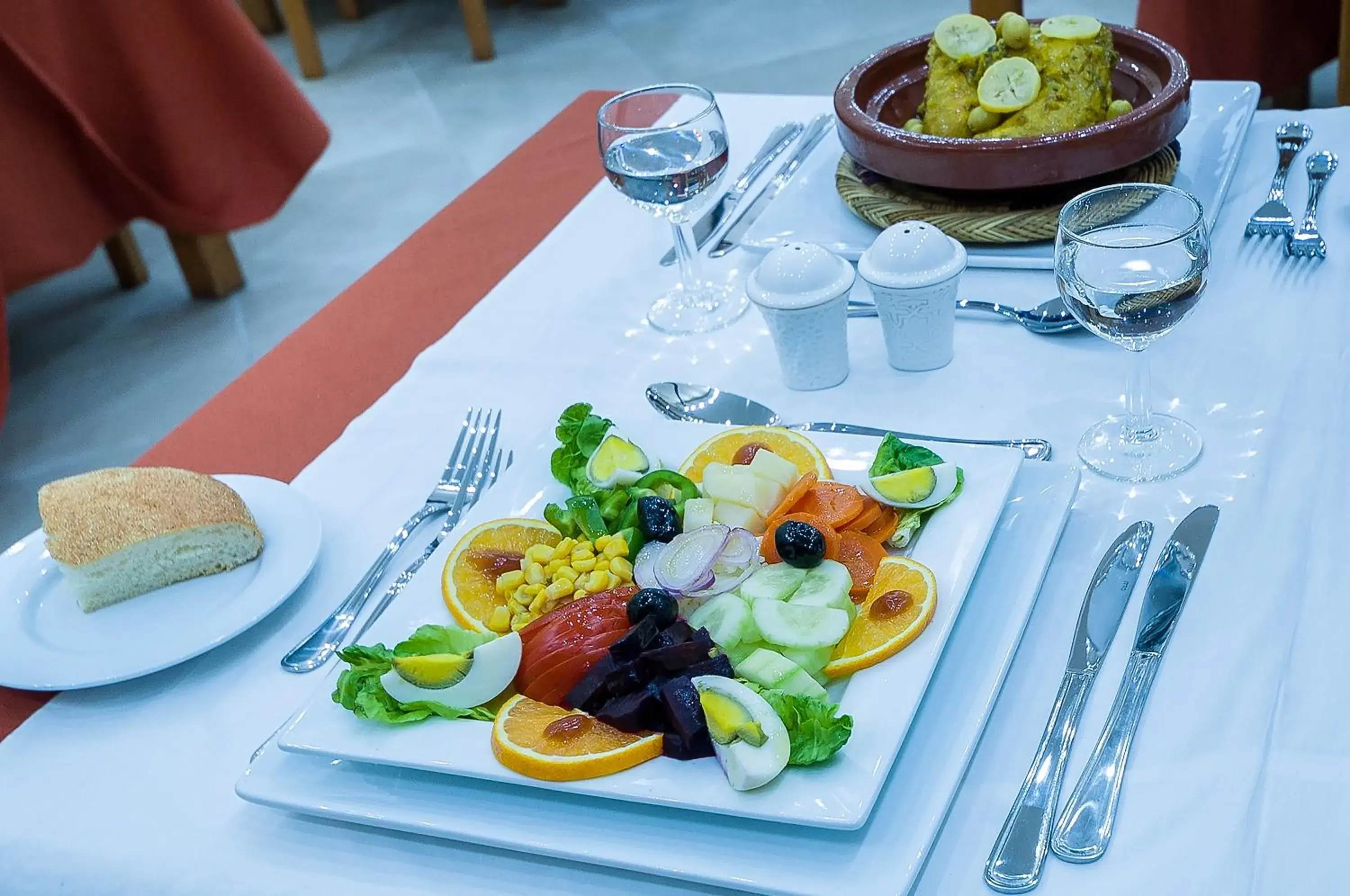 Restaurant/places to eat in Rose Valley Hotel Restaurant/places to eat in Rose Valley Hotel