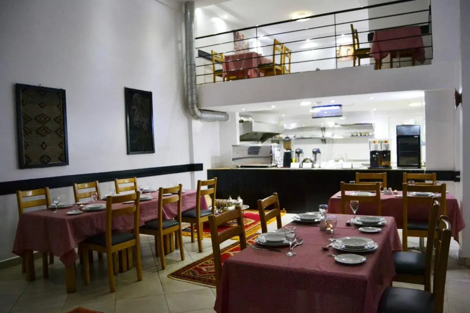 Restaurant/places to eat in Rose Valley Hotel Restaurant/places to eat in Rose Valley Hotel