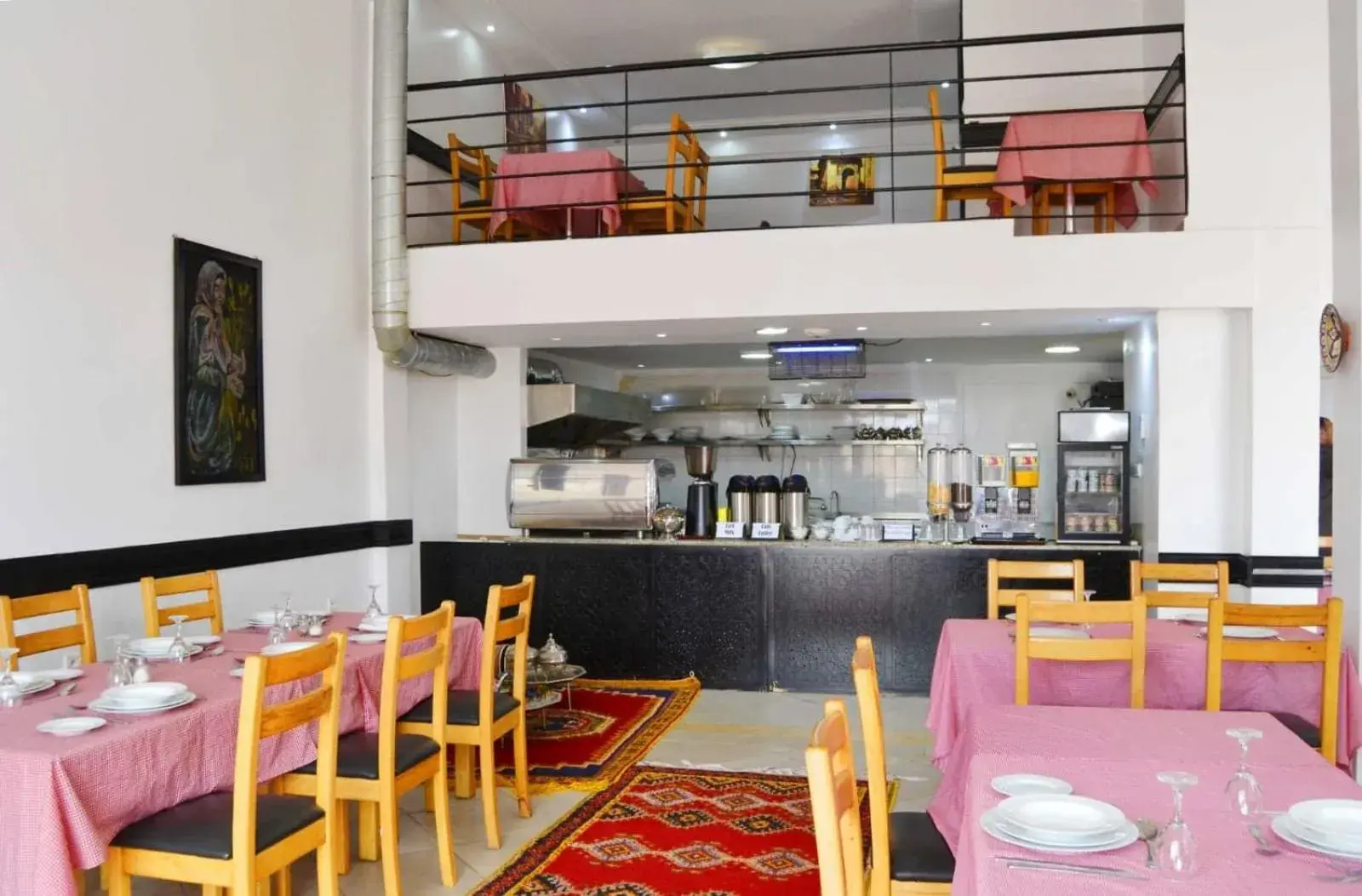 Restaurant/places to eat in Rose Valley Hotel Restaurant/places to eat in Rose Valley Hotel