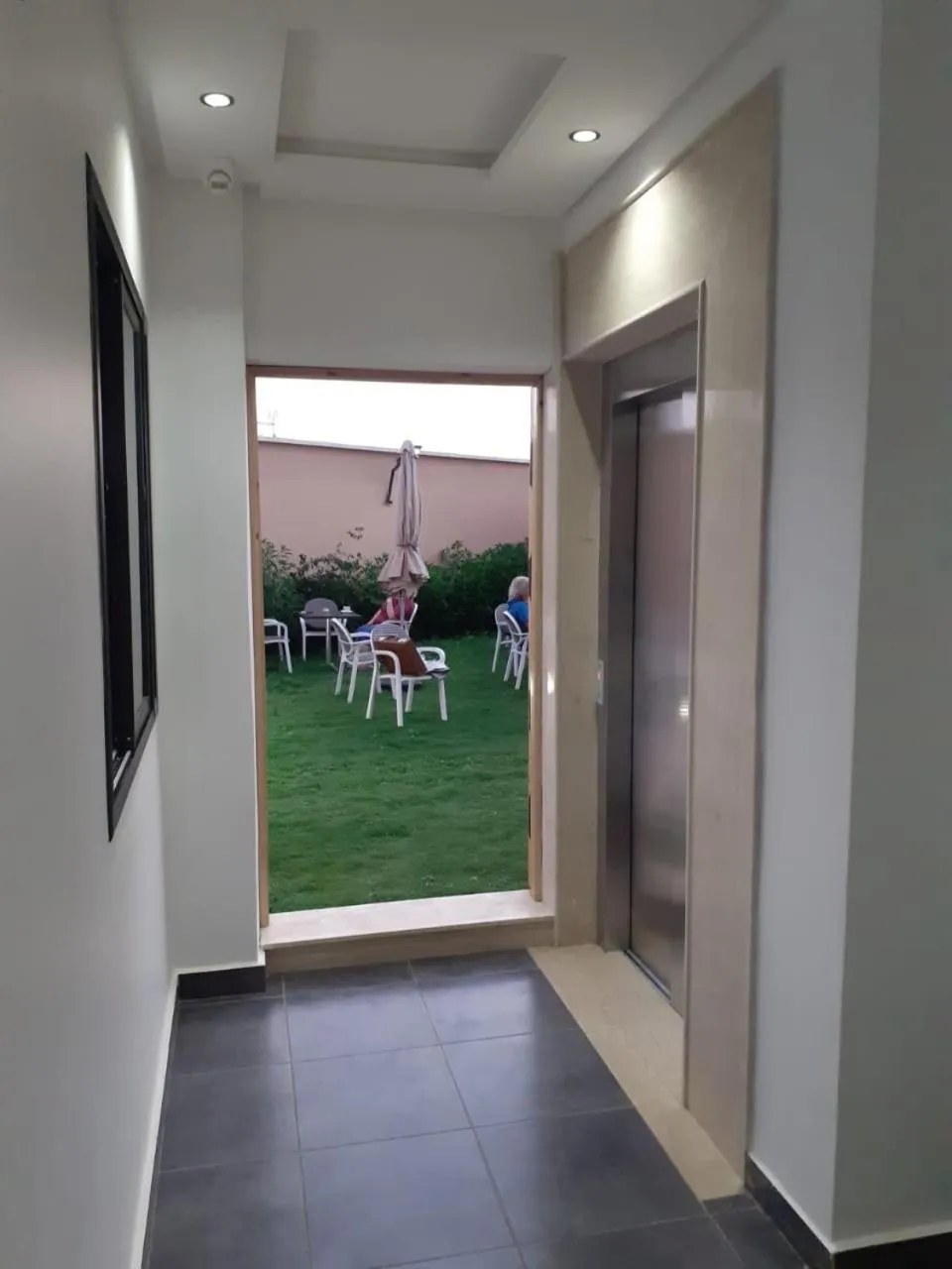 elevator in Rose Valley Hotel