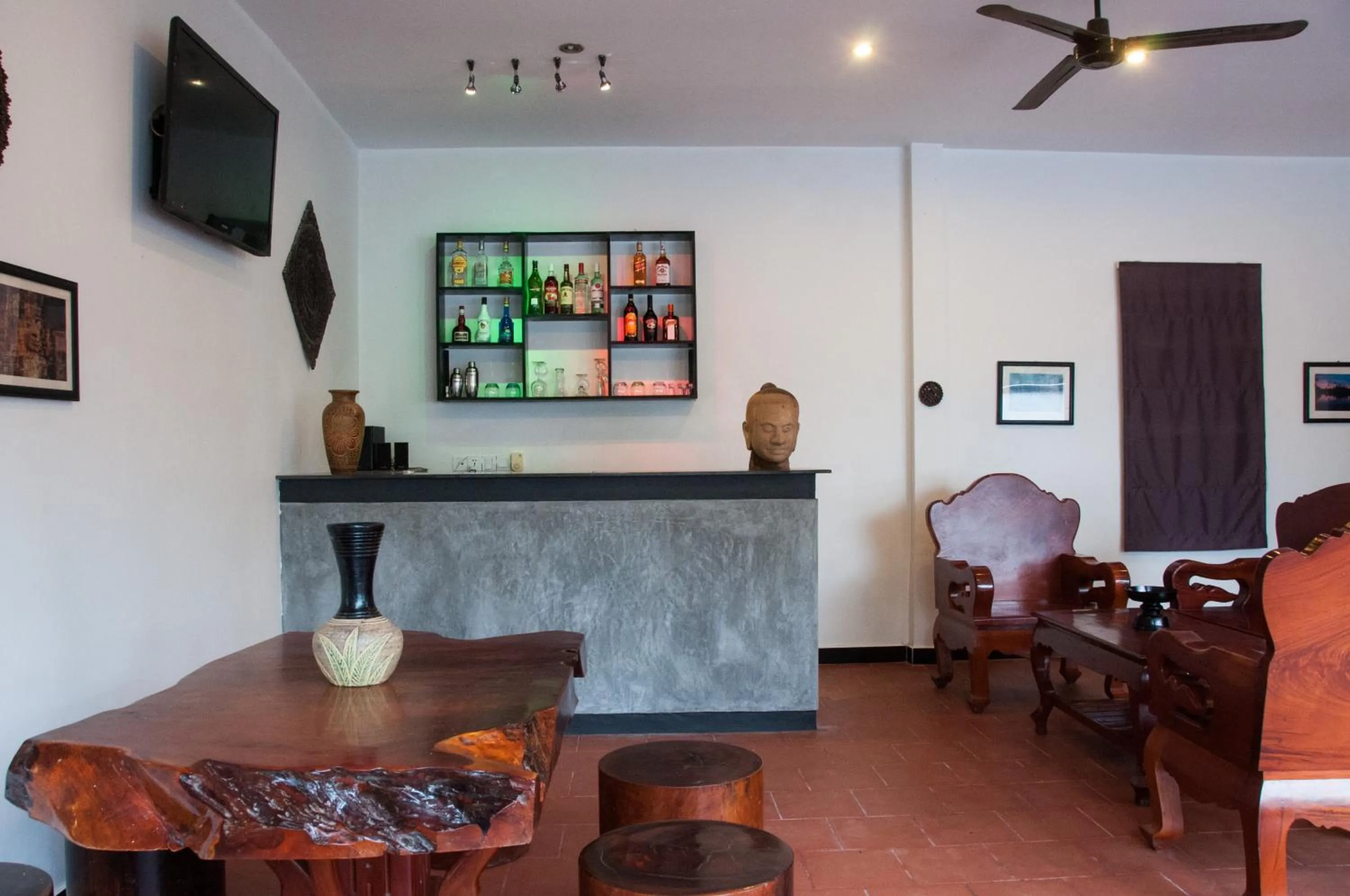 Lounge or bar in Private Boutique Home with Pool, The Fin Angkor Boutique