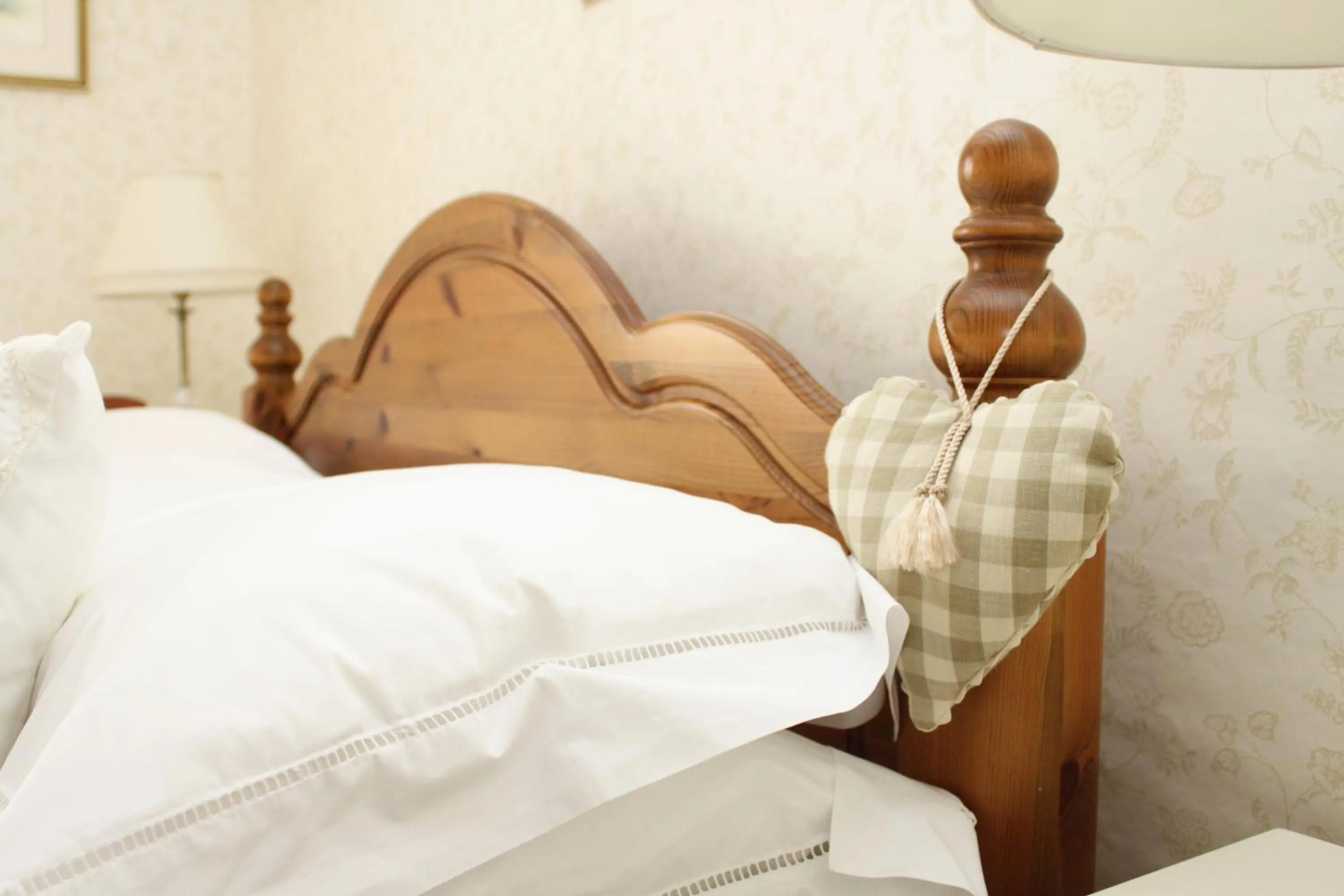 Bedroom, Bed in Ty Llwyd