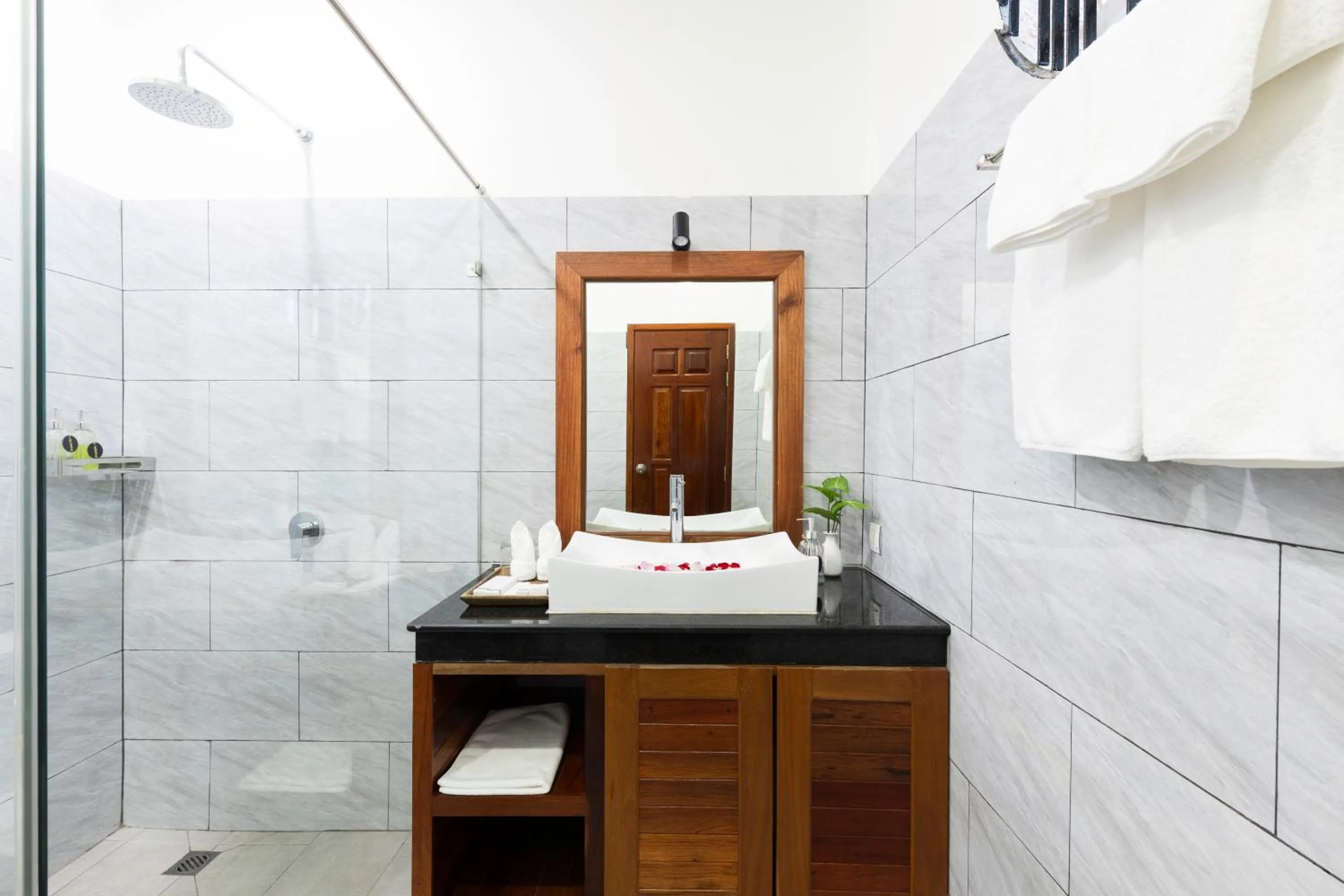 Shower in Peak Elite Boutique