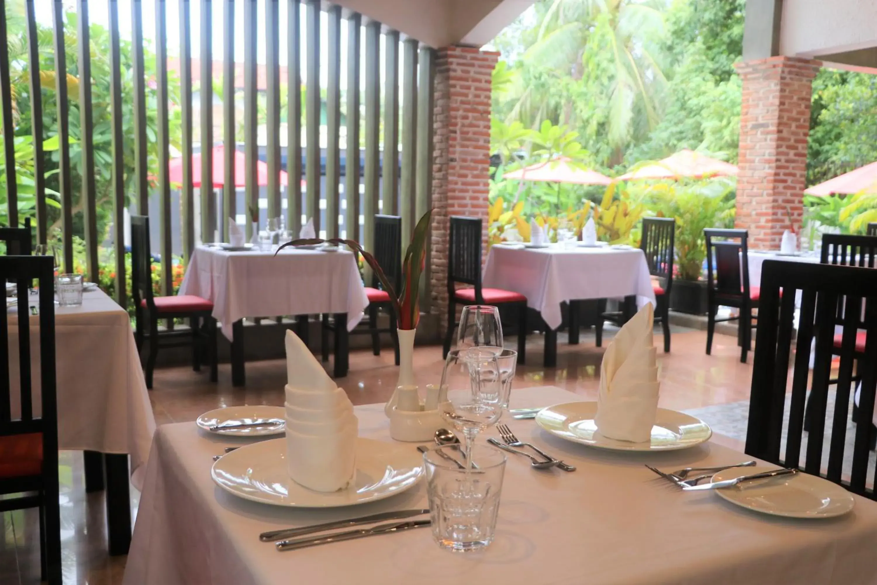 Restaurant/places to eat in Peak Elite Boutique Restaurant/places to eat in Peak Elite Boutique