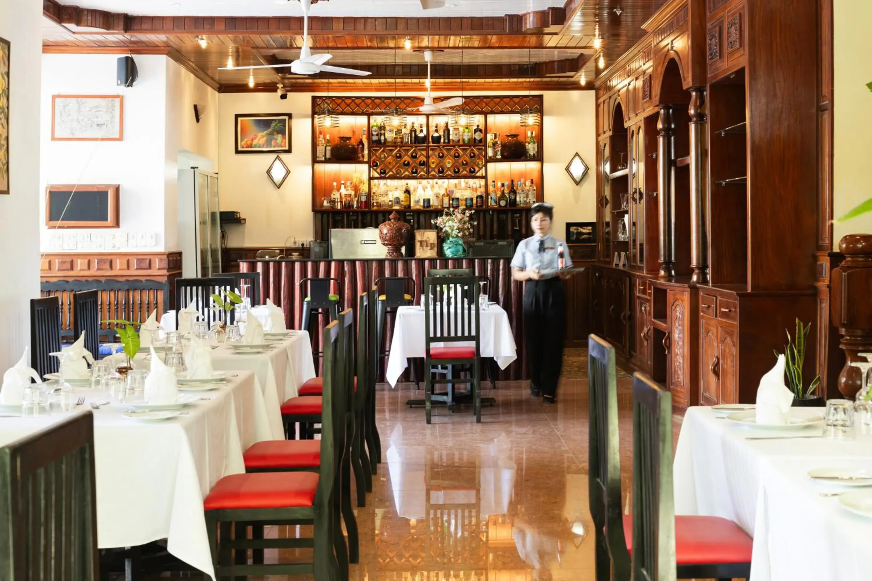 Restaurant/places to eat in Peak Elite Boutique Restaurant/places to eat in Peak Elite Boutique