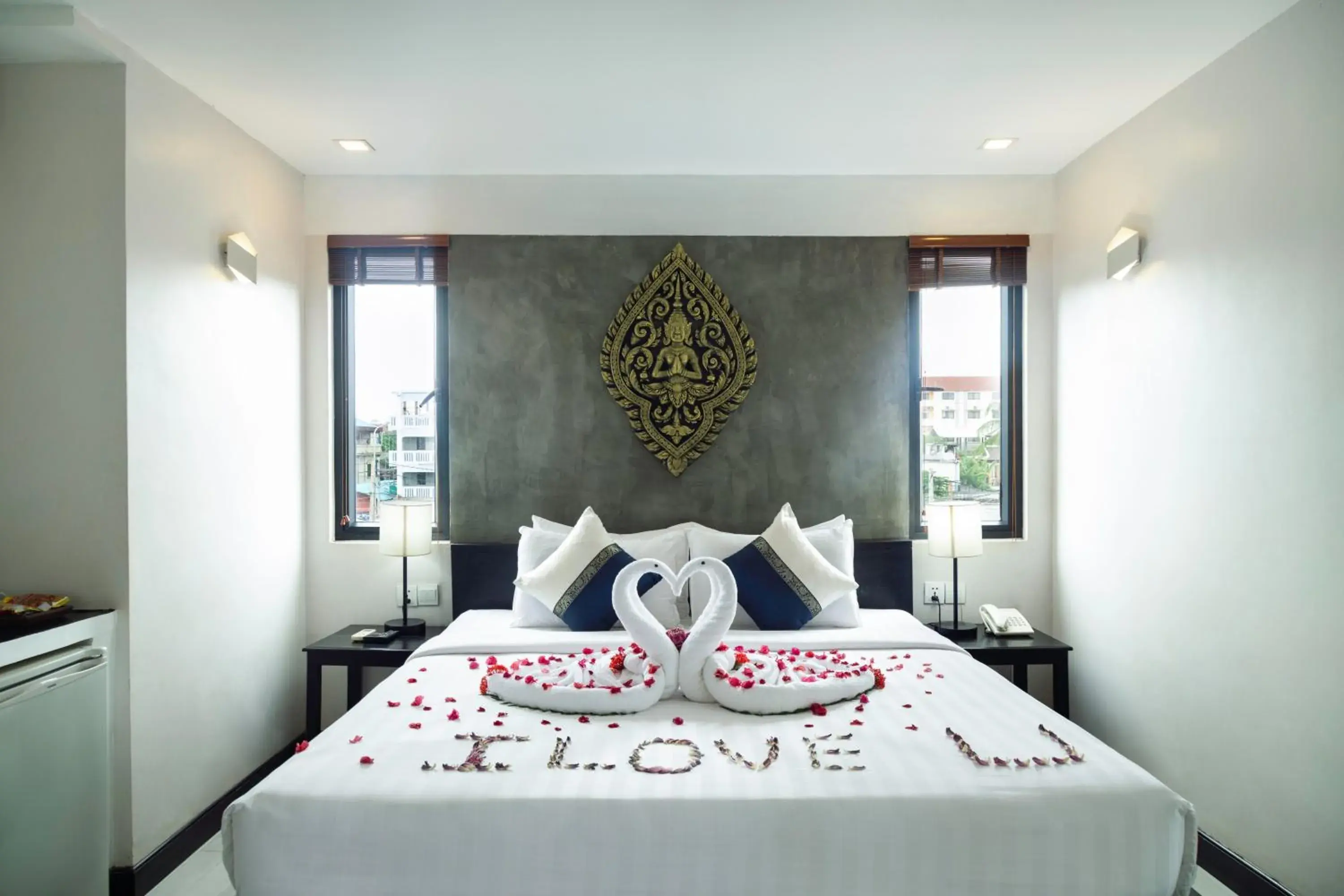 Bedroom, Bed in Peak Elite Boutique Bedroom, Bed in Peak Elite Boutique