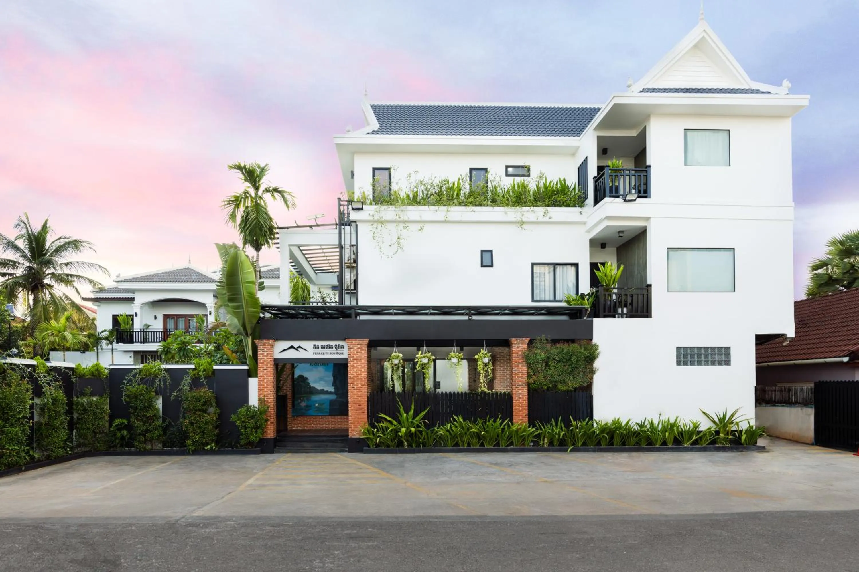 Property building in Peak Elite Boutique