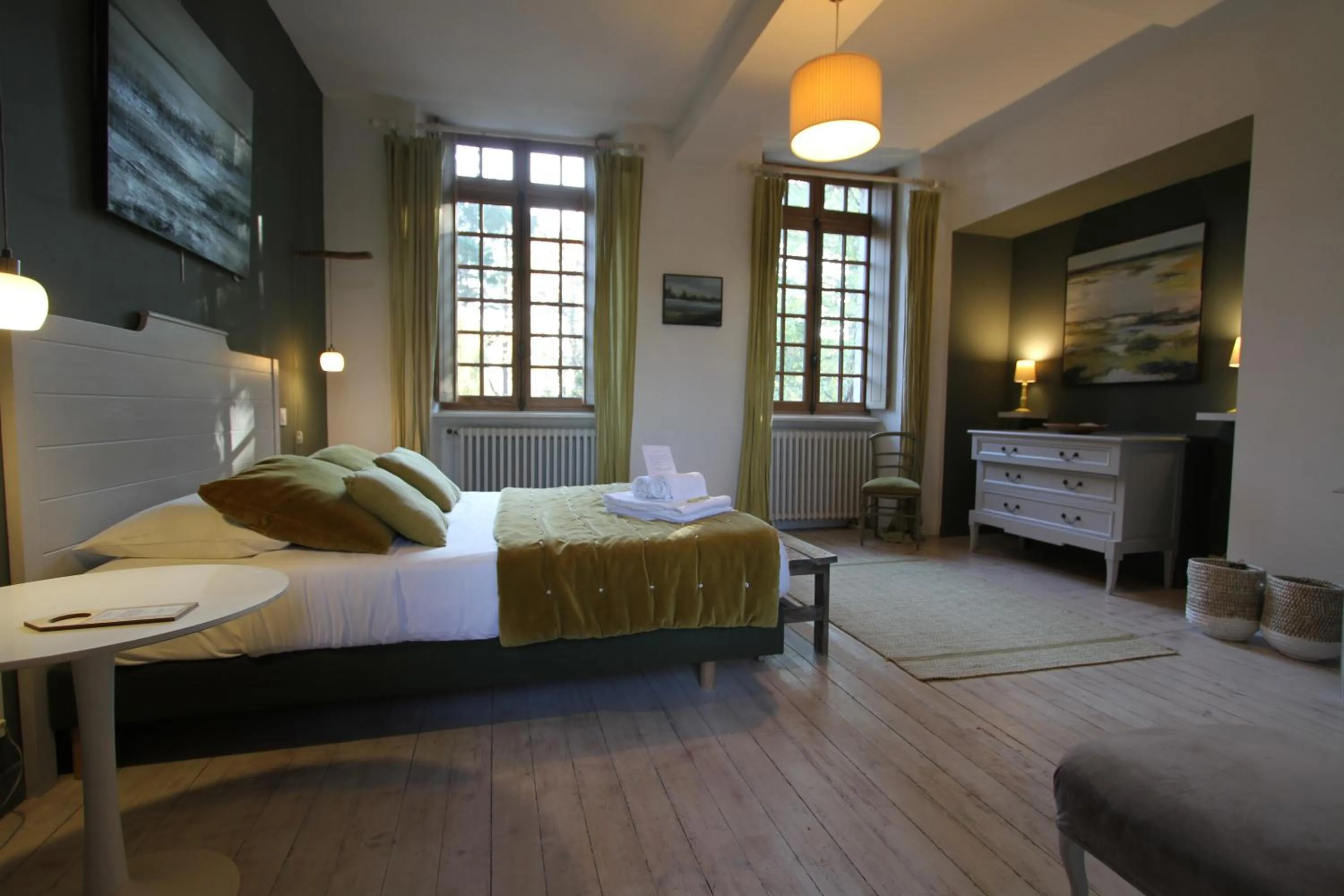 Bed in La Haute Flourie - bed and breakfast -chambres d'hôtes
