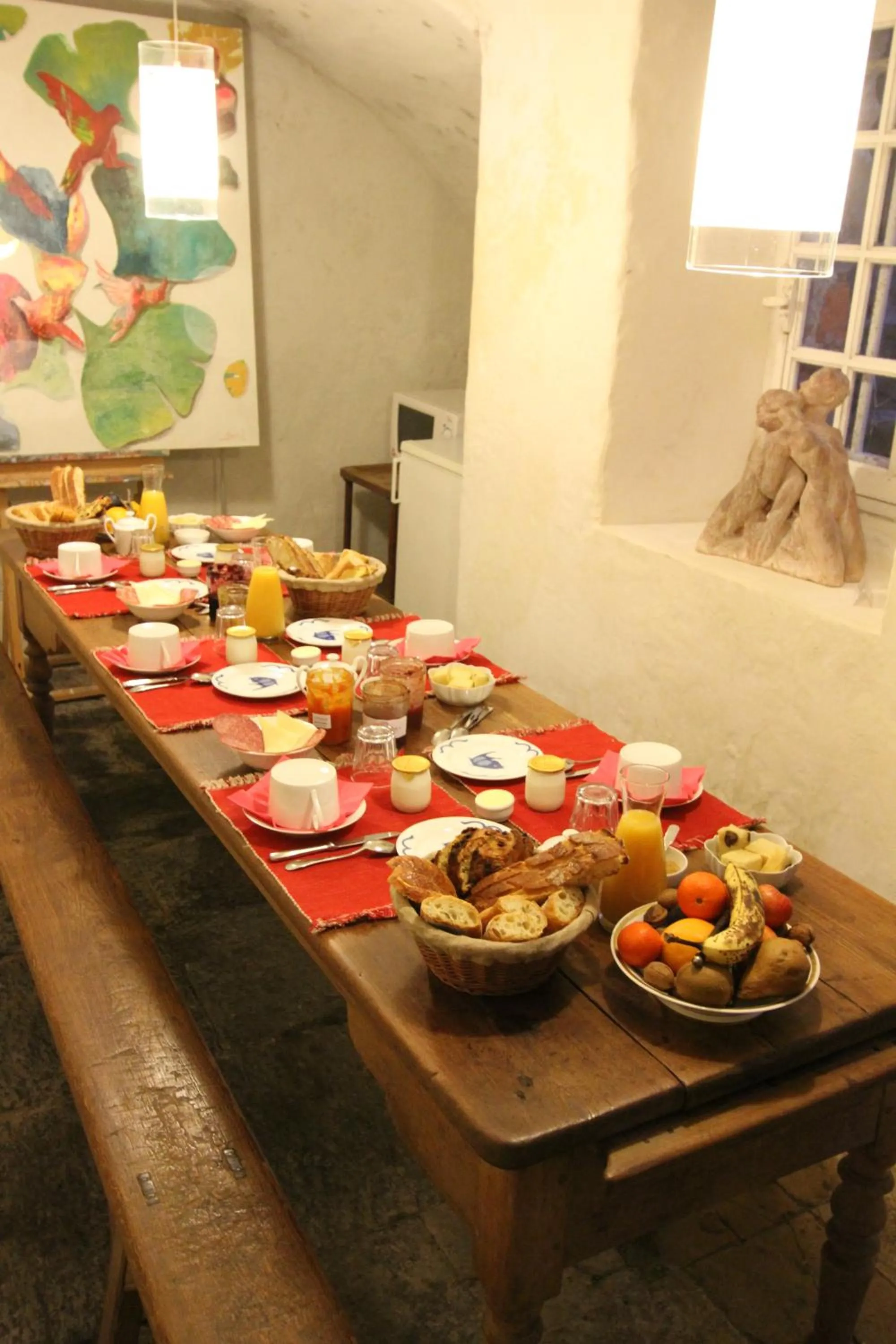Dining area in La Haute Flourie - bed and breakfast -chambres d'hôtes