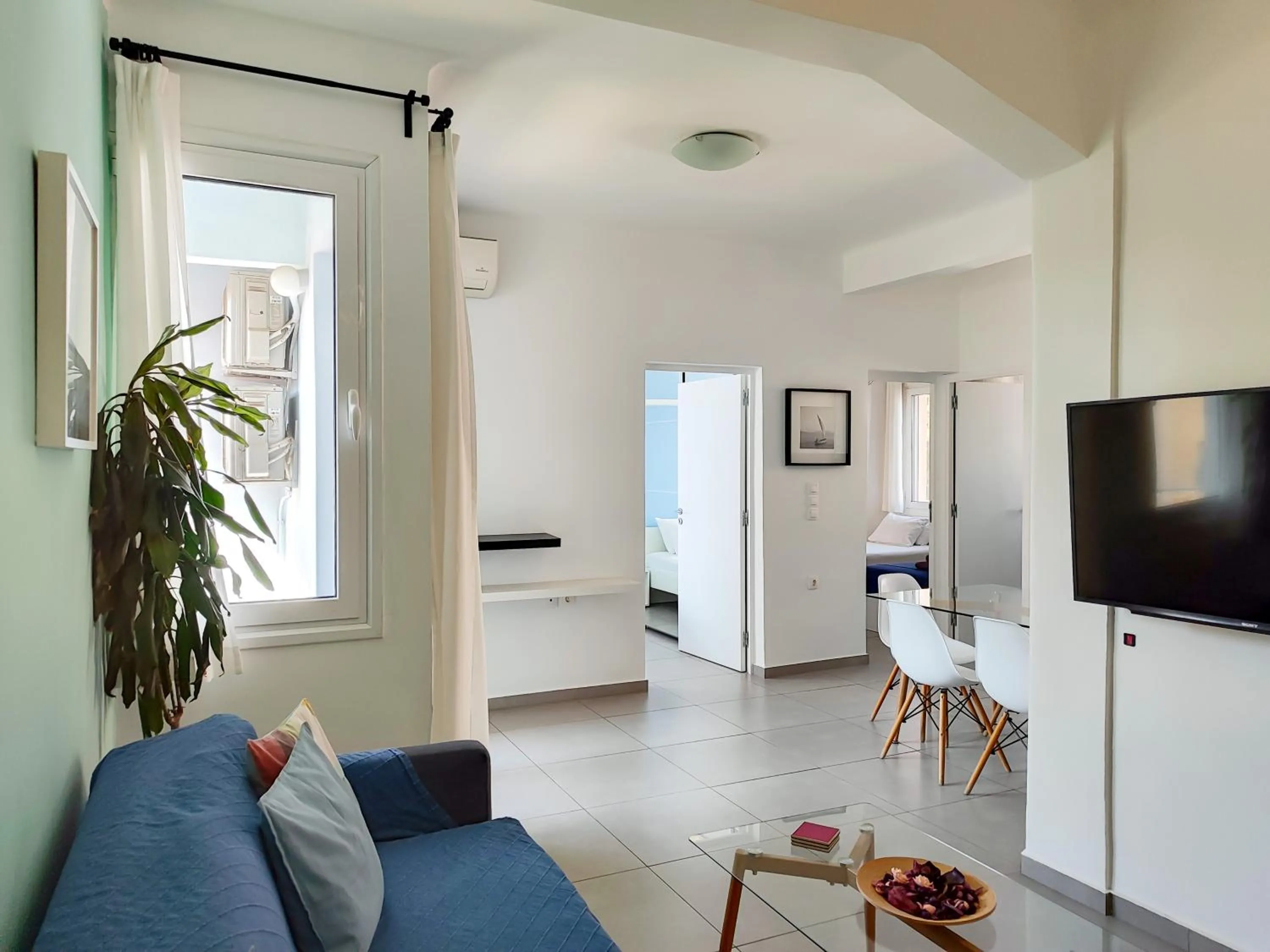 Two-Bedroom Apartment in KYMA Apartments - Athens Acropolis 4