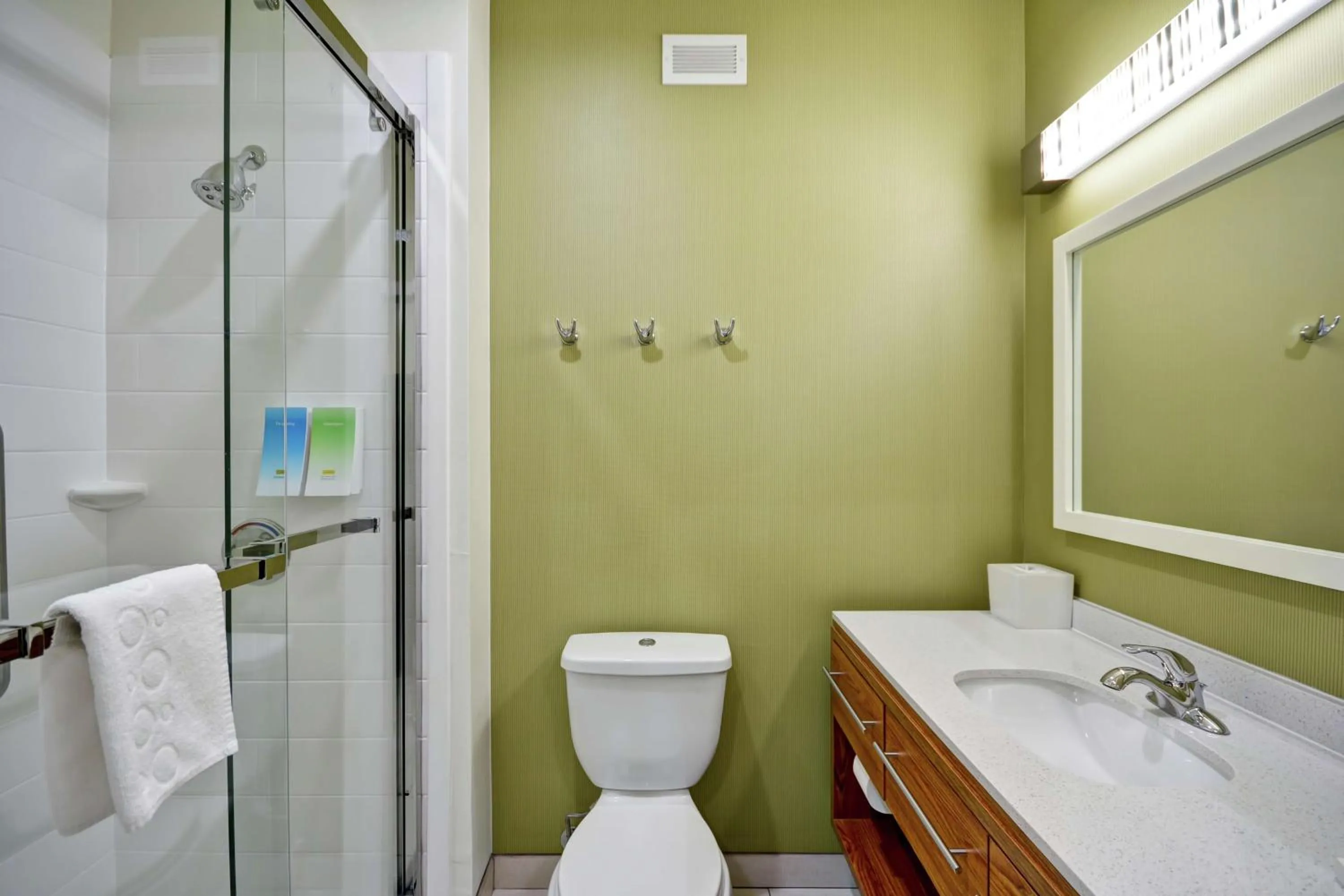 Bathroom in Home2 Suites By Hilton Fort Worth Southwest Cityview