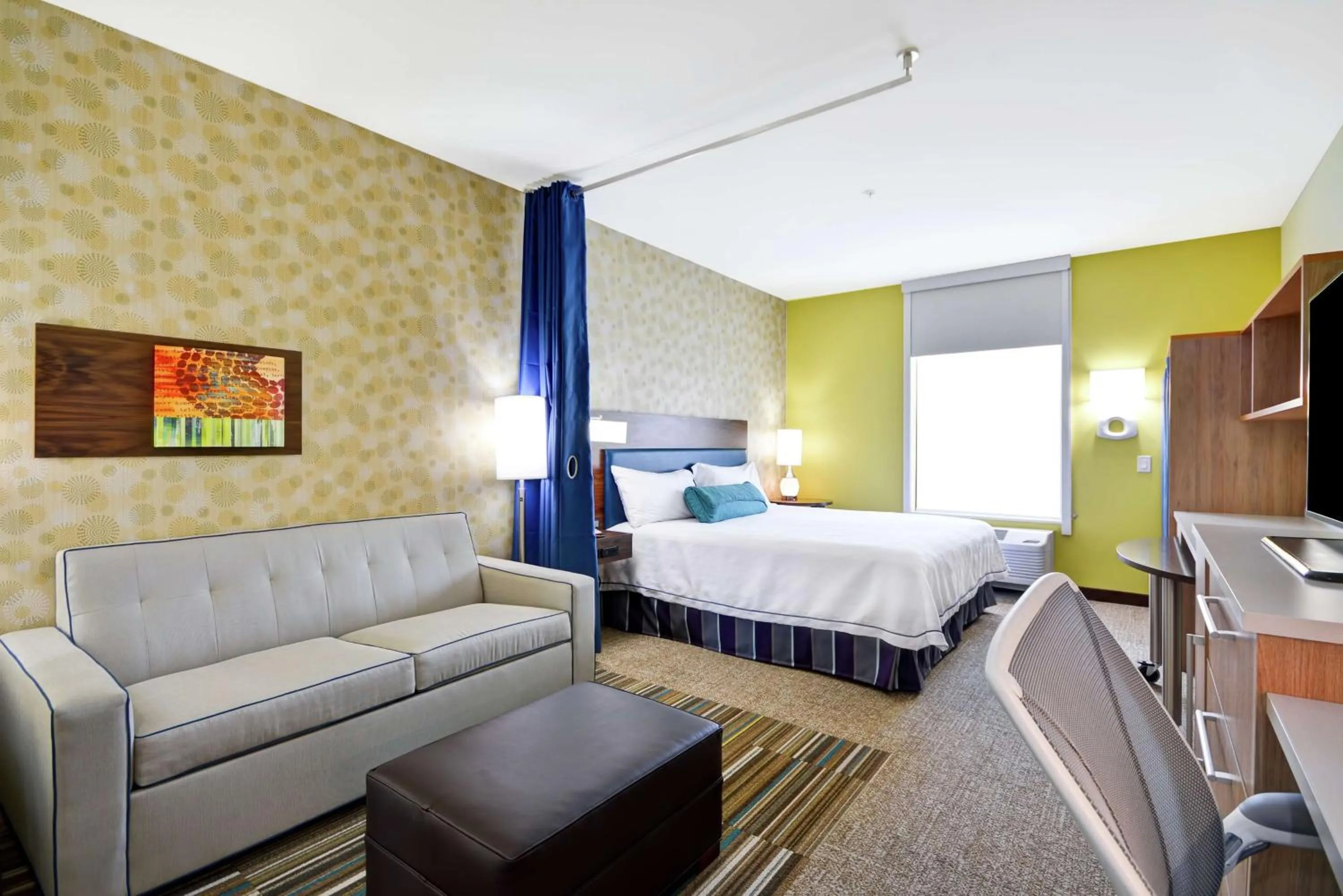 Bedroom, Bed in Home2 Suites By Hilton Fort Worth Southwest Cityview