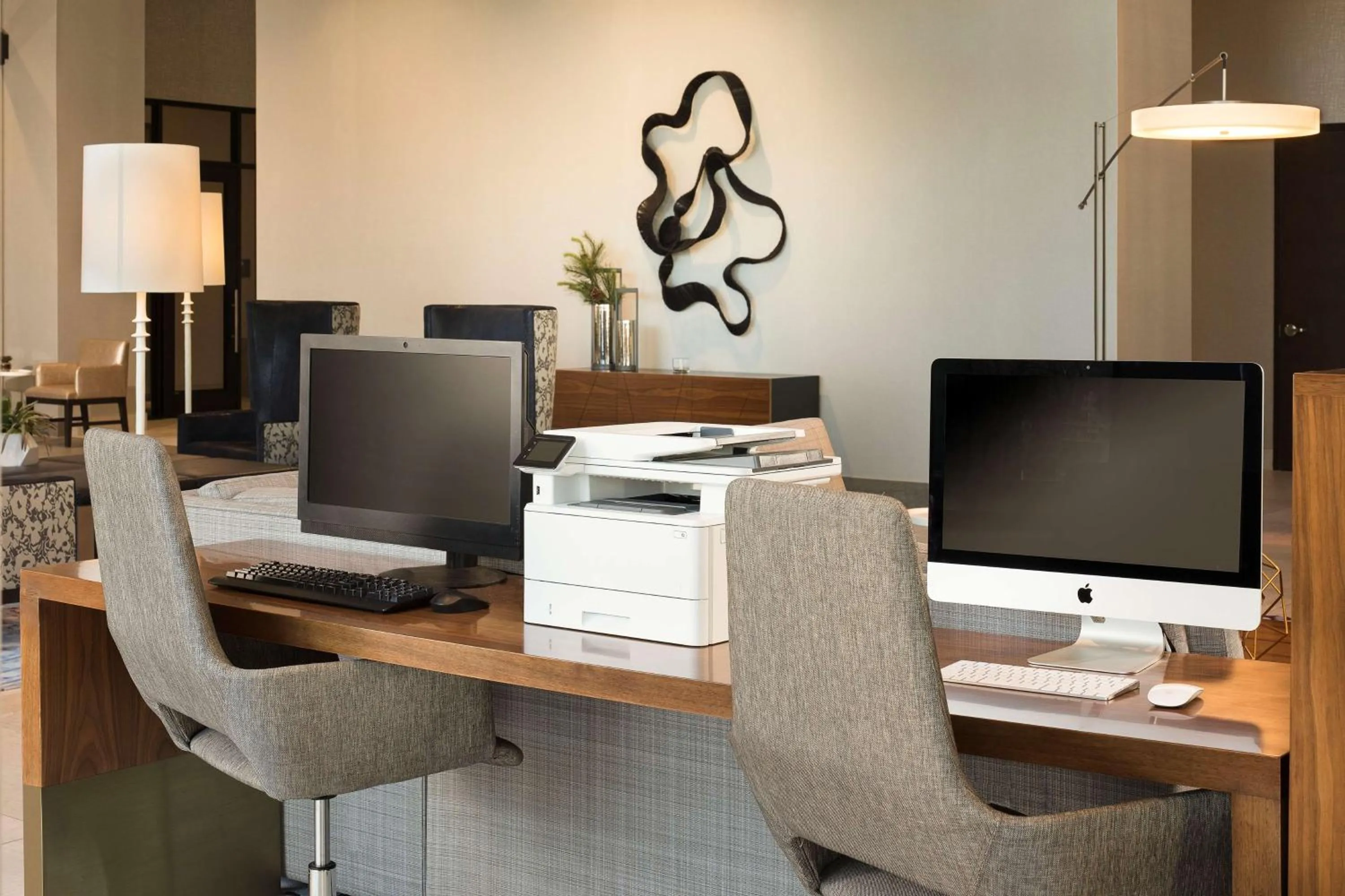 Business facilities in Embassy Suites Amarillo Downtown