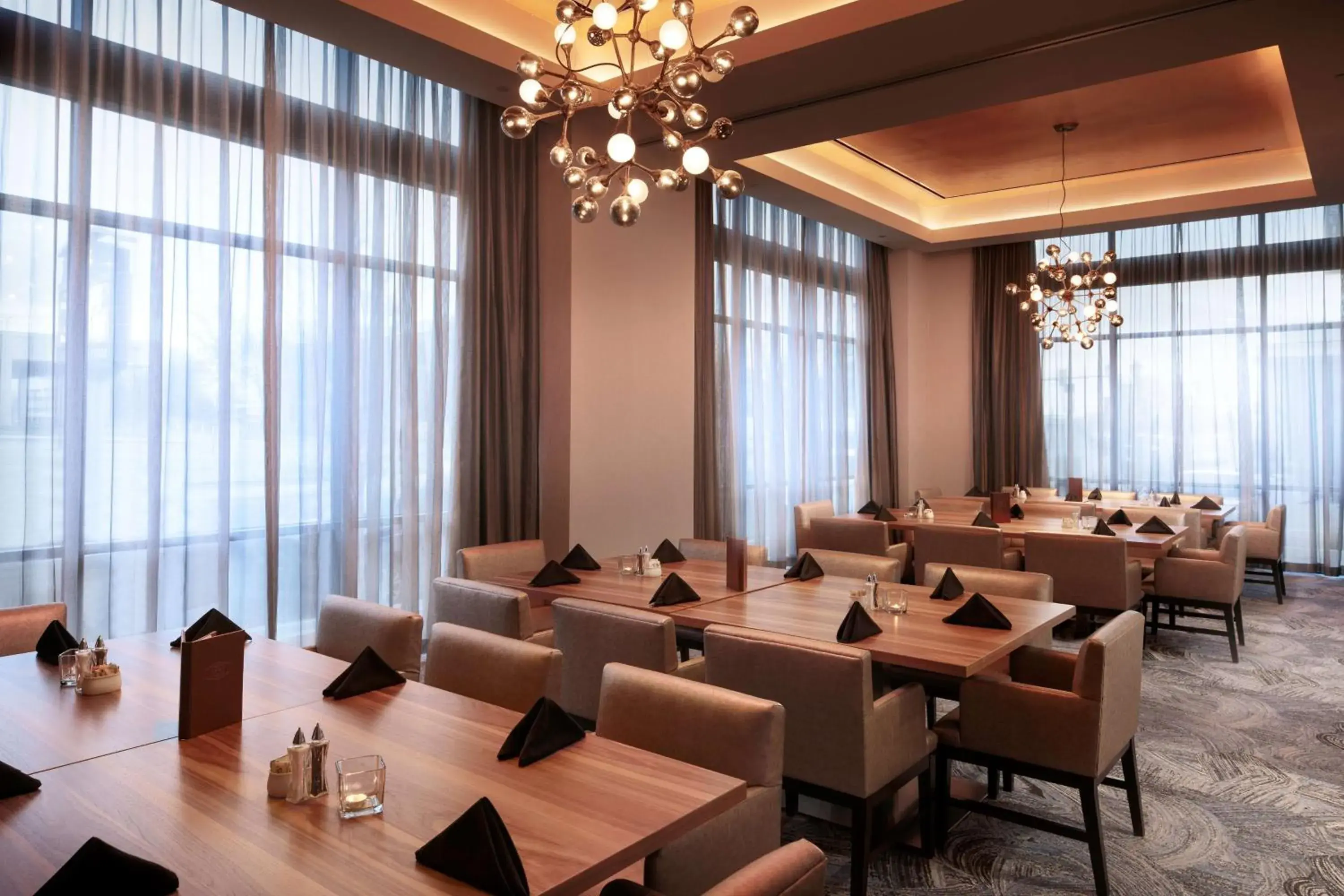 Restaurant/places to eat in Embassy Suites Amarillo Downtown Restaurant/places to eat in Embassy Suites Amarillo Downtown